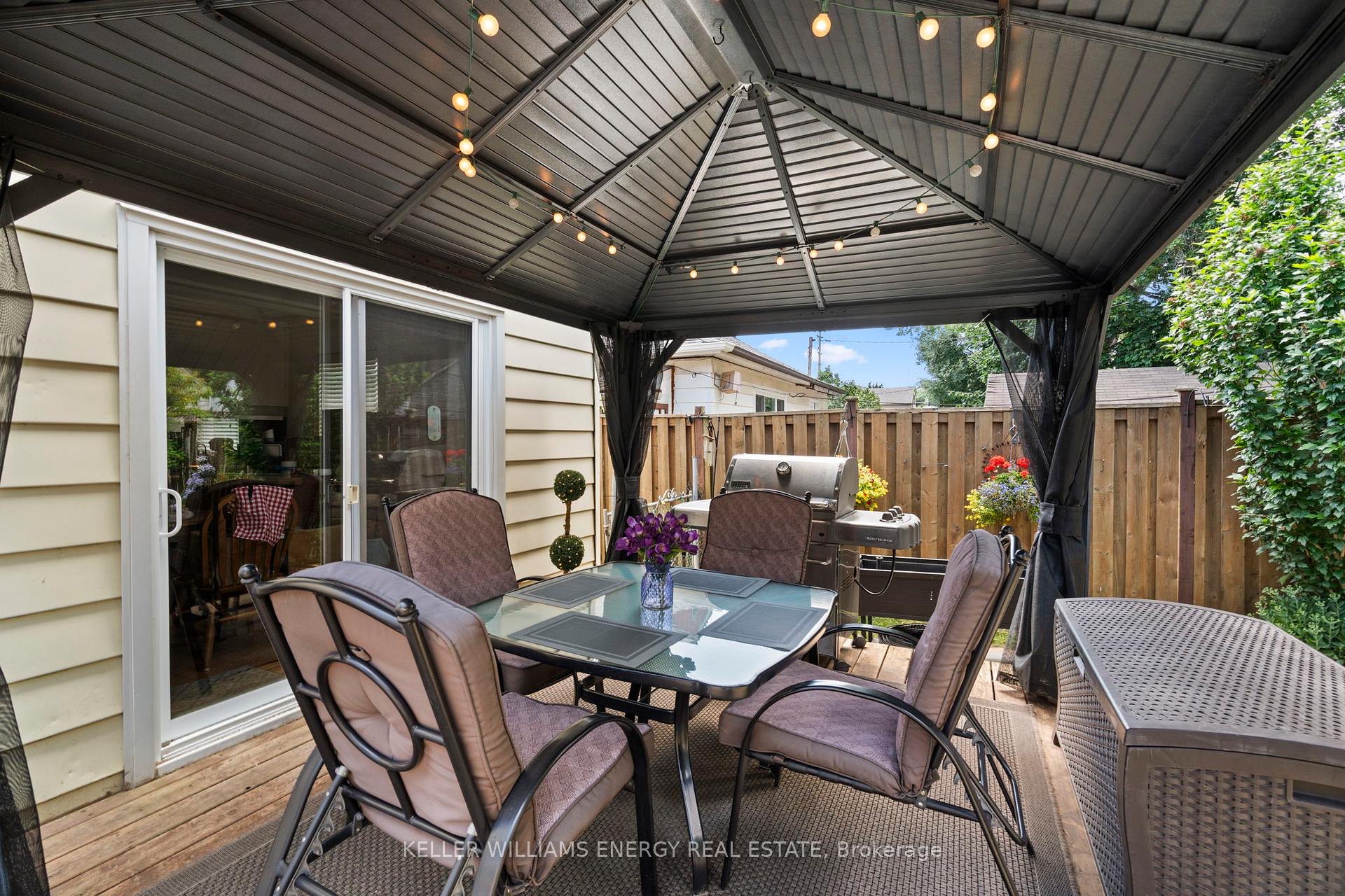 Photo 36 of 54 Cedar Street, Ajax, Central — HOMEH