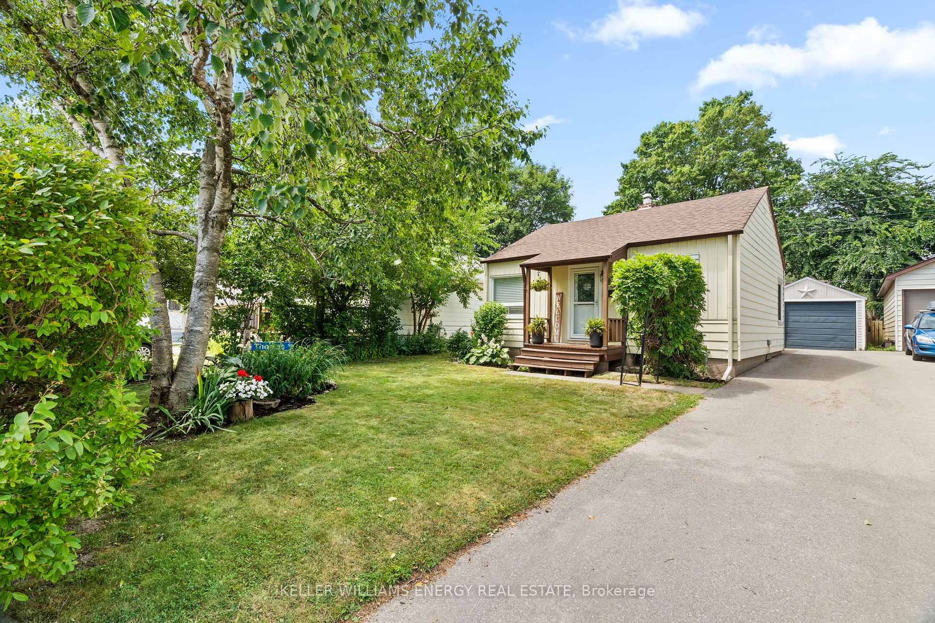 Photo 43 of 54 Cedar Street, Ajax, Central — HOMEH