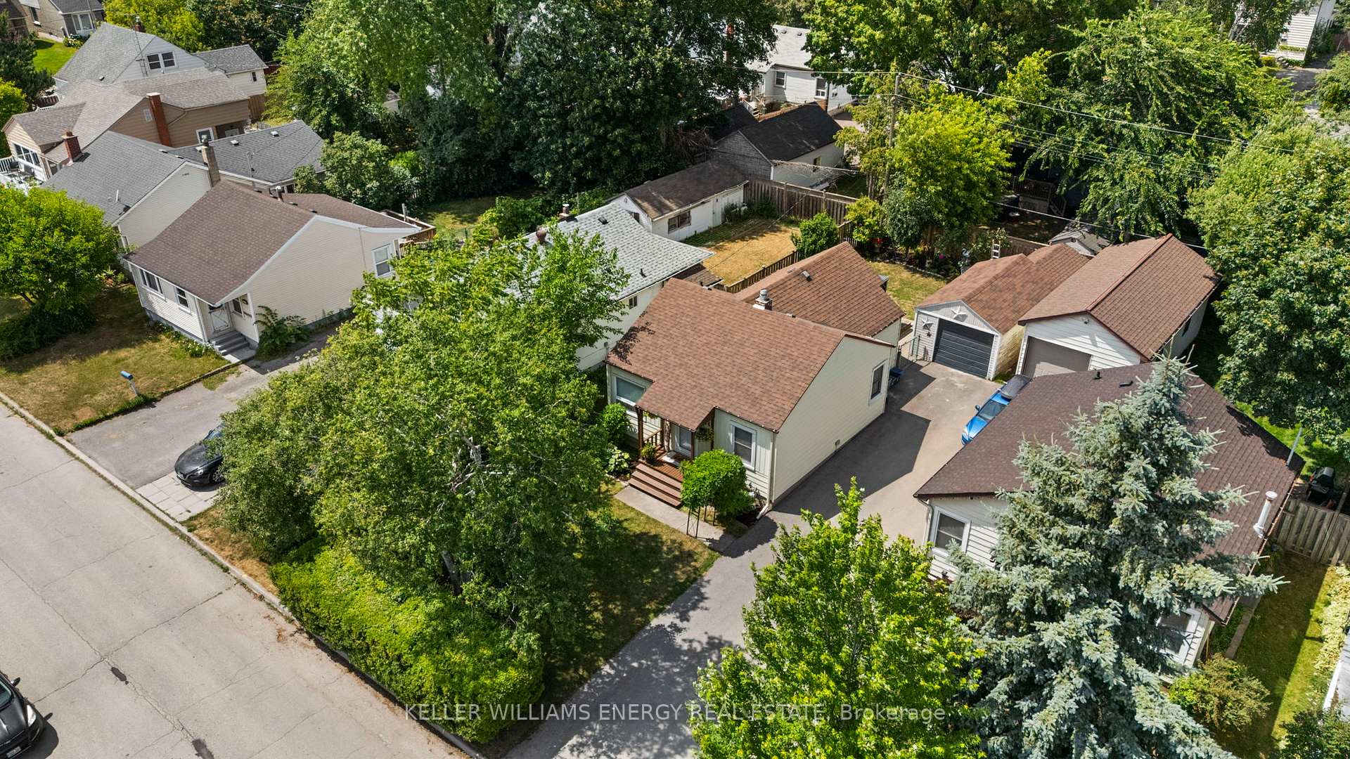 Photo 42 of 54 Cedar Street, Ajax, Central — HOMEH