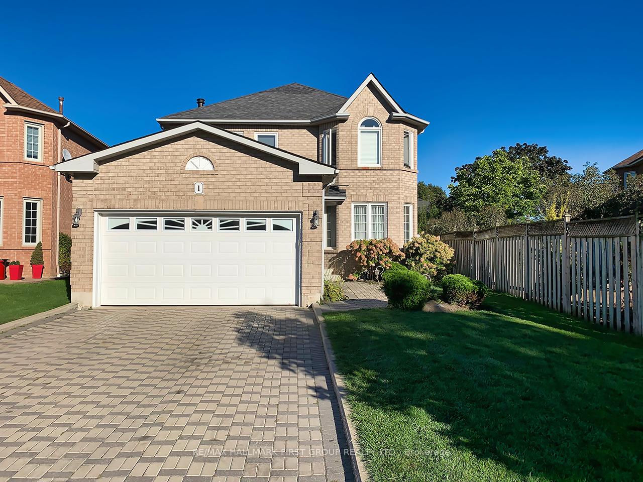 Photo 1 of 1 Watersdown Crescent, Whitby, Rolling Acres — HOMEH
