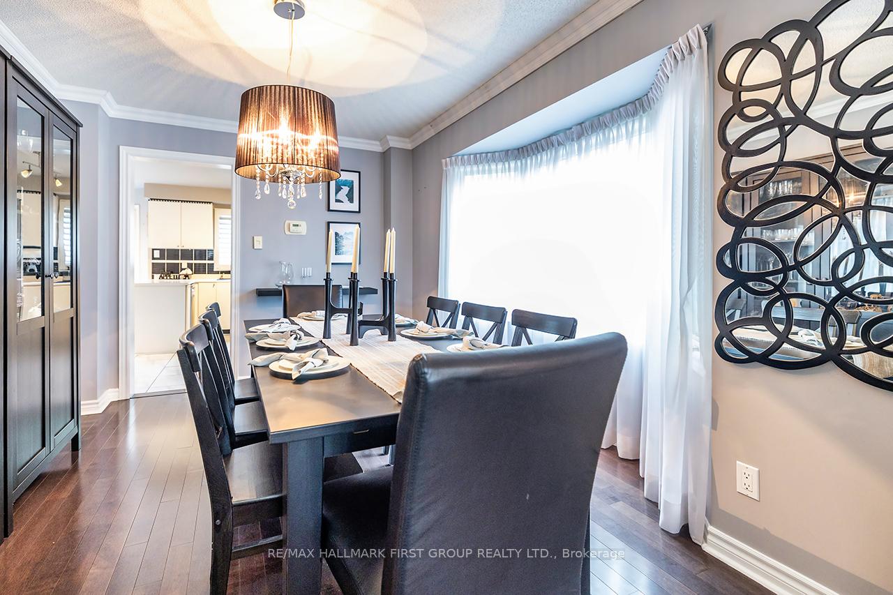 Photo 8 of 1 Watersdown Crescent, Whitby, Rolling Acres — HOMEH