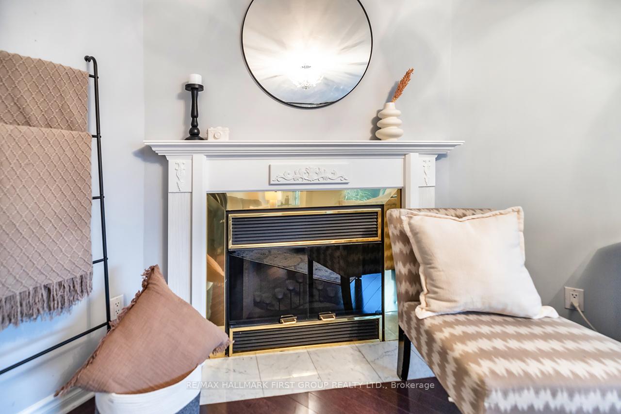 Photo 11 of 1 Watersdown Crescent, Whitby, Rolling Acres — HOMEH