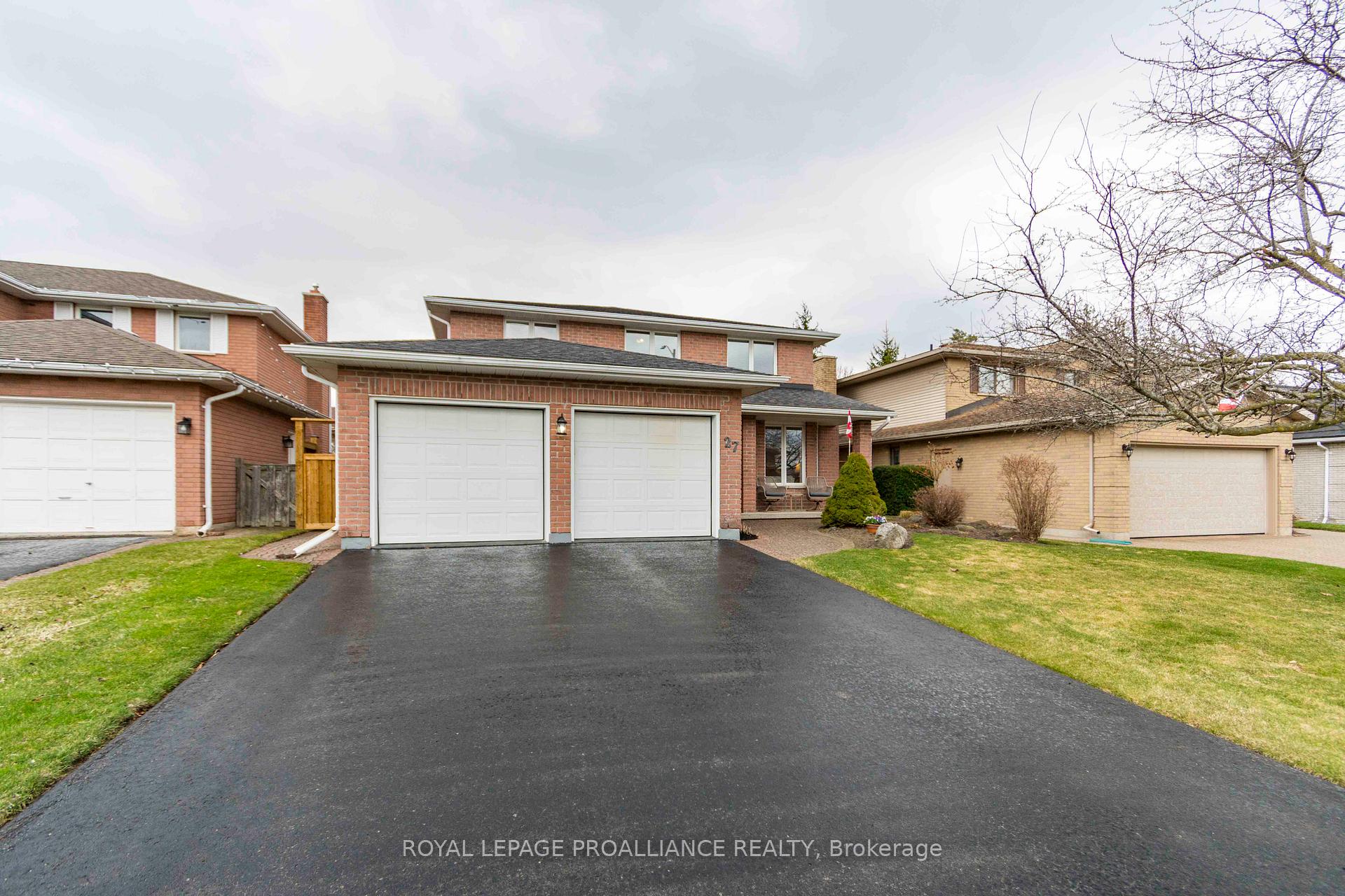 Photo 2 of 27 Northumberland Boulevard, Quinte West, Trenton Ward — HOMEH