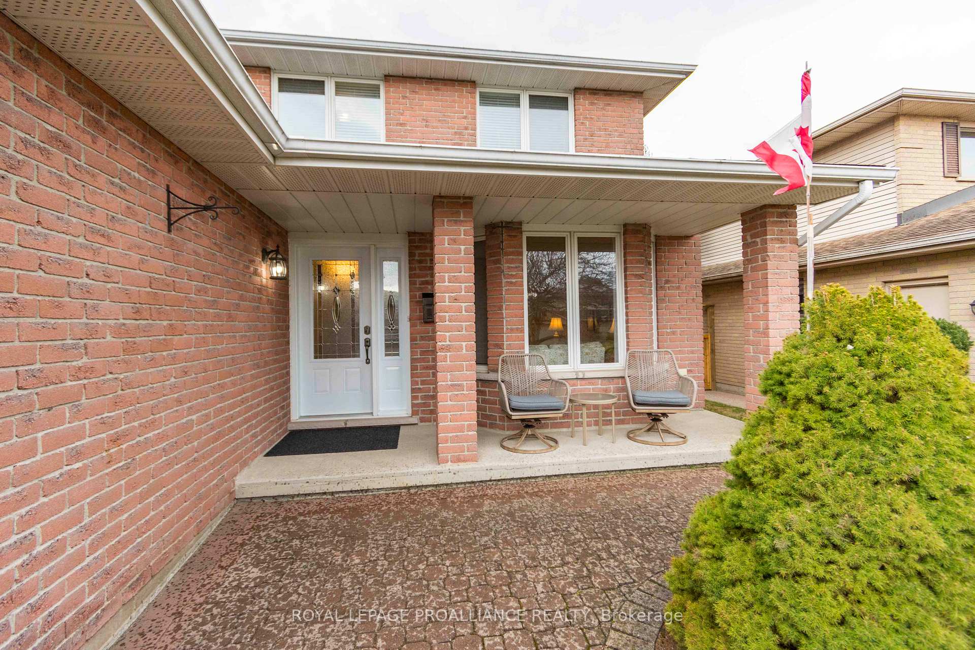 Photo 4 of 27 Northumberland Boulevard, Quinte West, Trenton Ward — HOMEH