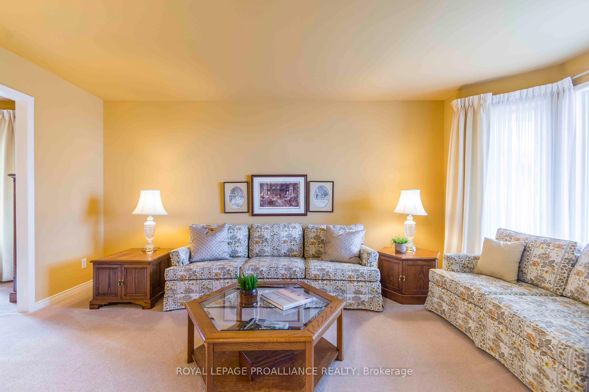 Photo 7 of 27 Northumberland Boulevard, Quinte West, Trenton Ward — HOMEH