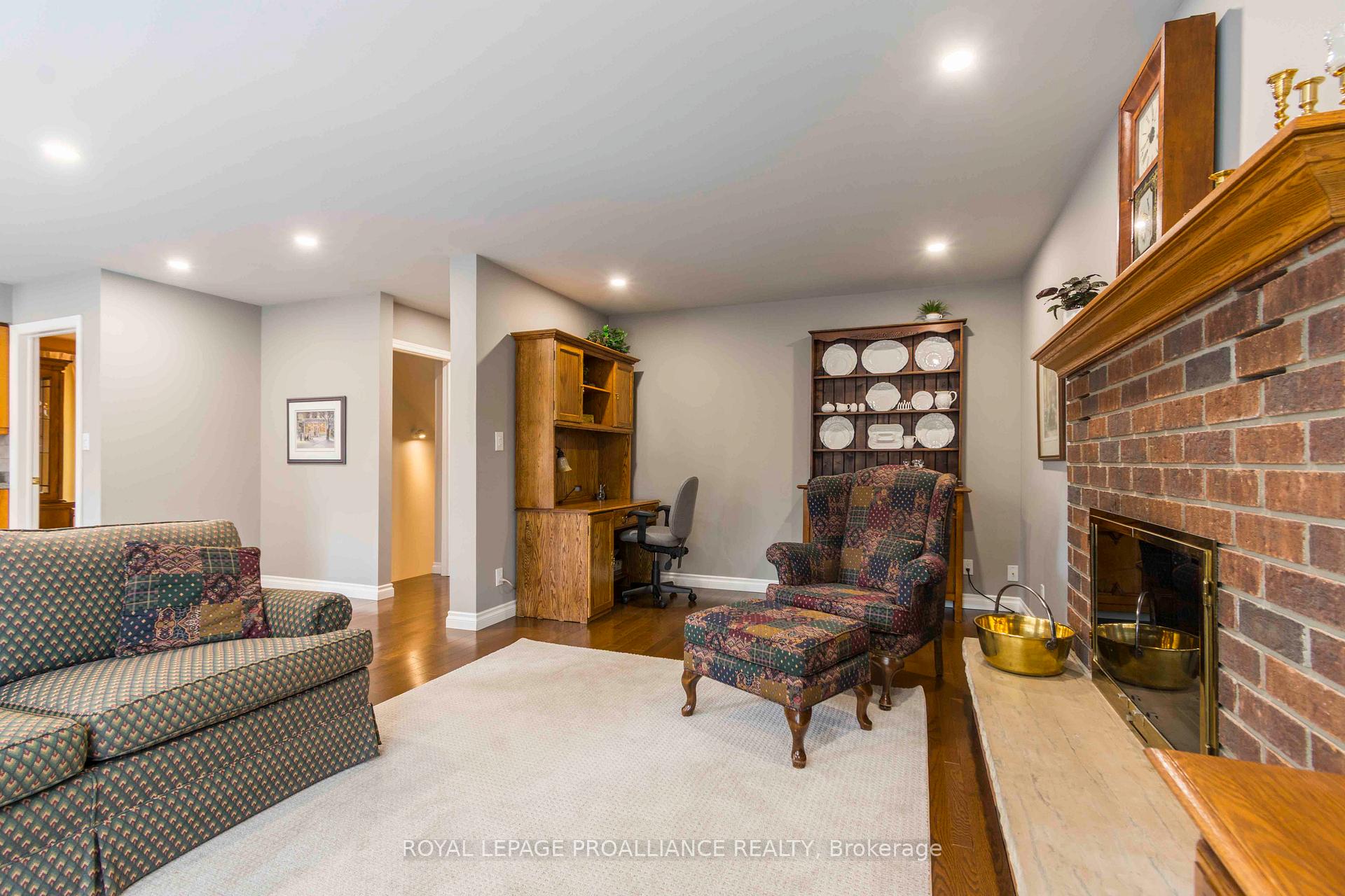 Photo 19 of 27 Northumberland Boulevard, Quinte West, Trenton Ward — HOMEH