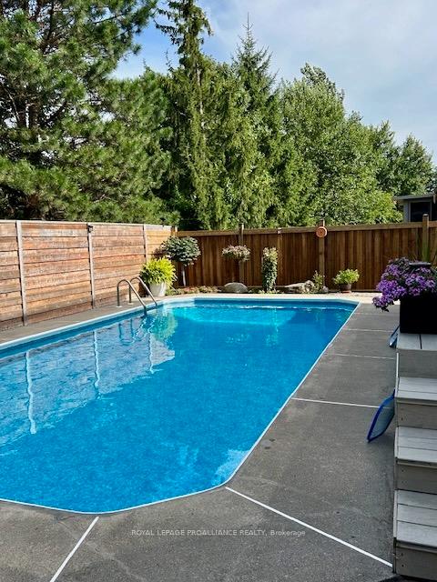 Photo 43 of 27 Northumberland Boulevard, Quinte West, Trenton Ward — HOMEH