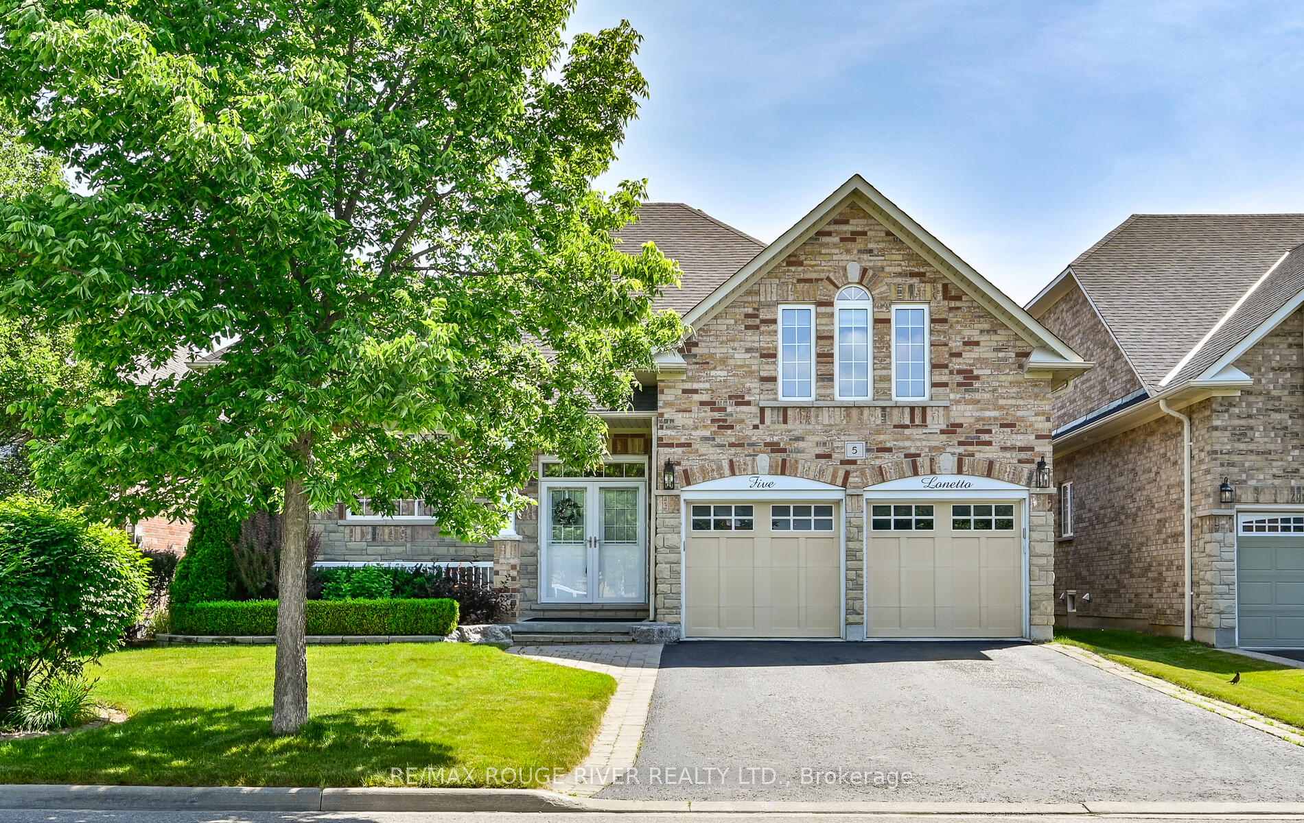 Photo 3 of 5 Lonetto Street, Whitby, Brooklin — HOMEH