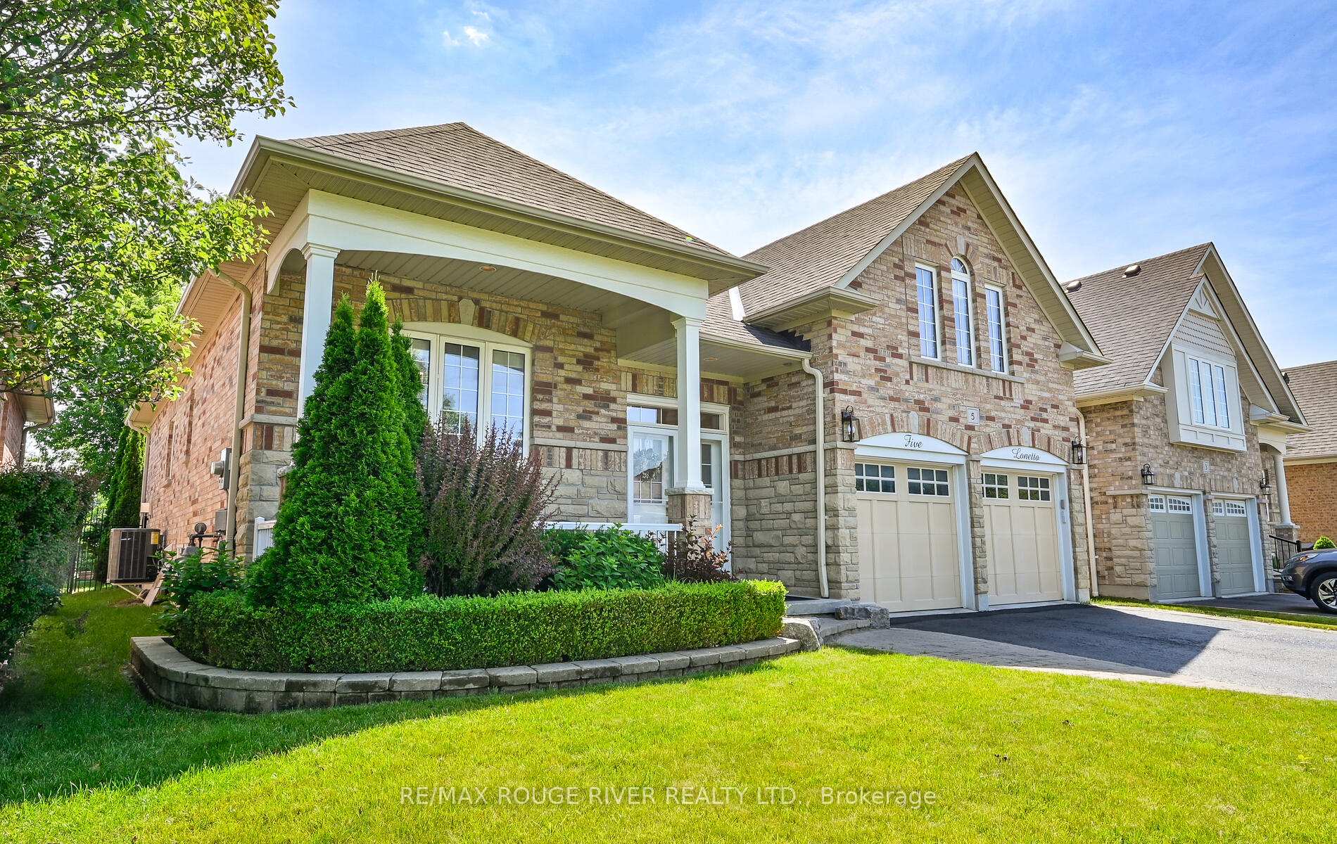 Photo 5 of 5 Lonetto Street, Whitby, Brooklin — HOMEH