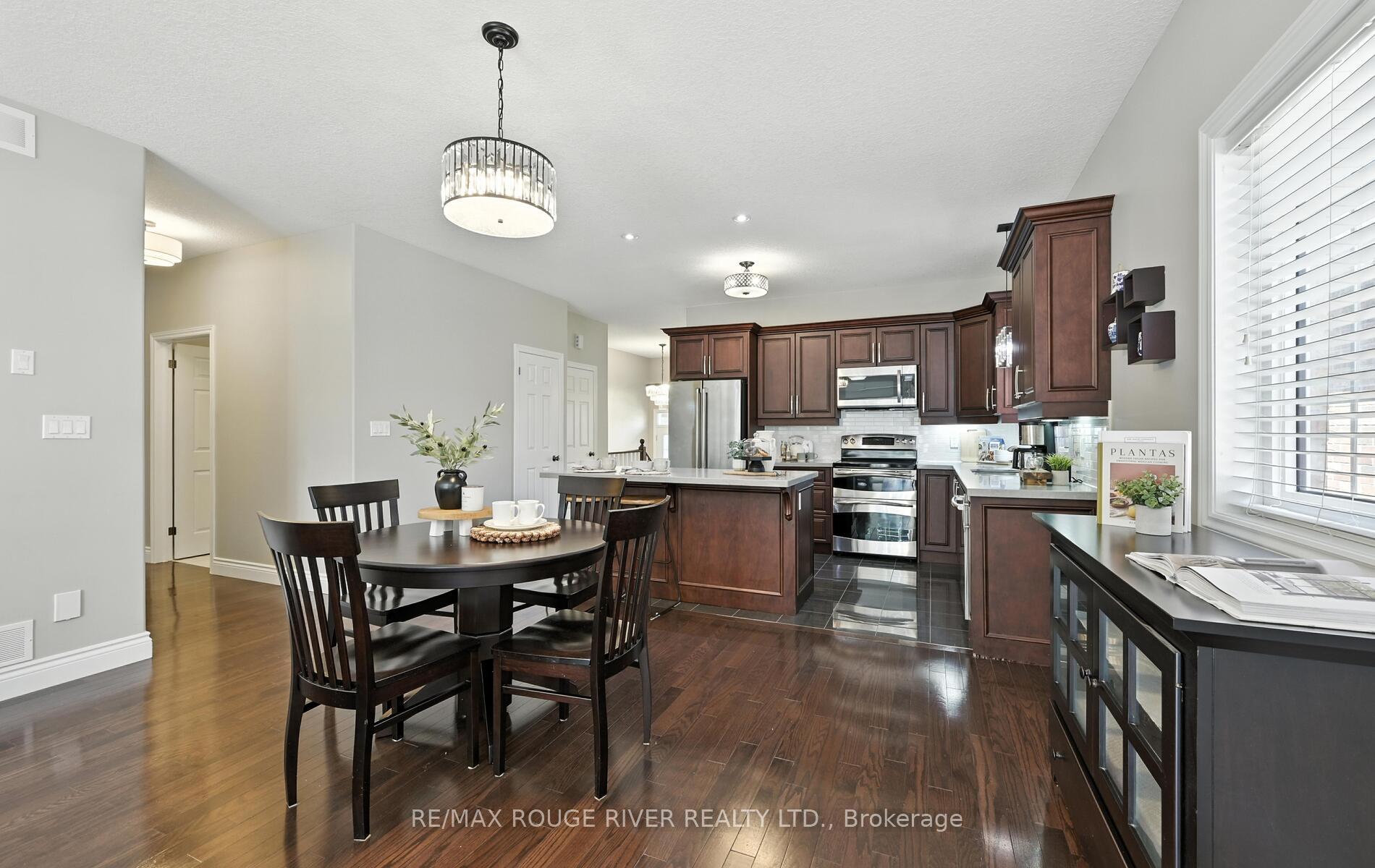 Photo 14 of 5 Lonetto Street, Whitby, Brooklin — HOMEH