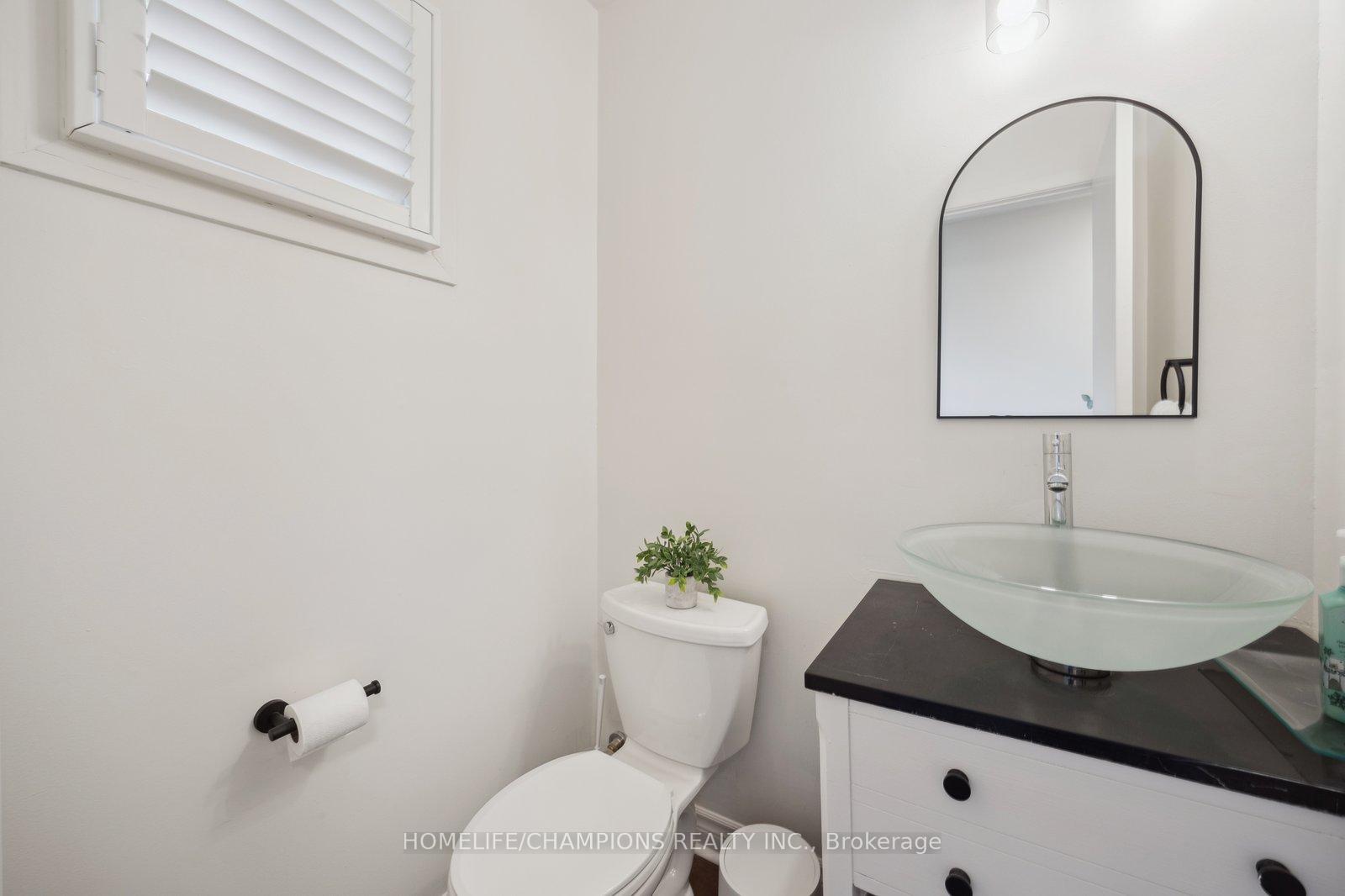Photo 9 of 1121 Tanzer Court, Pickering, Bay Ridges — HOMEH