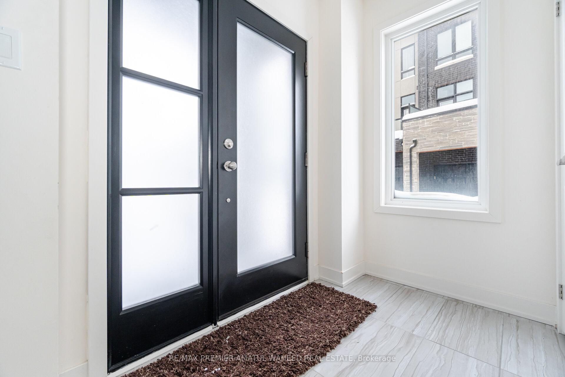 Photo 4 of 1 Benoit Street, Vaughan, Vellore Village — HOMEH