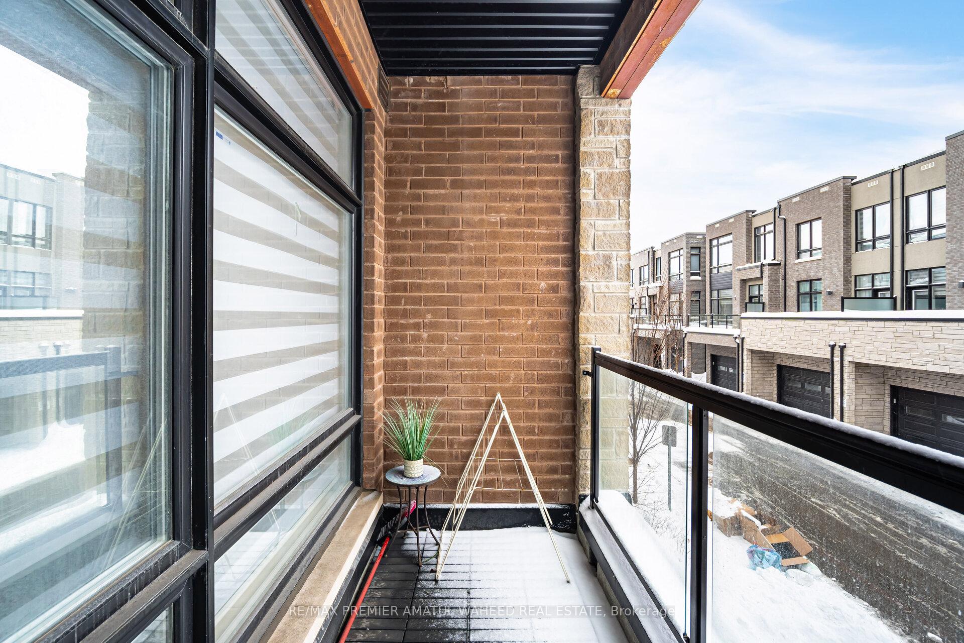 Photo 9 of 1 Benoit Street, Vaughan, Vellore Village — HOMEH