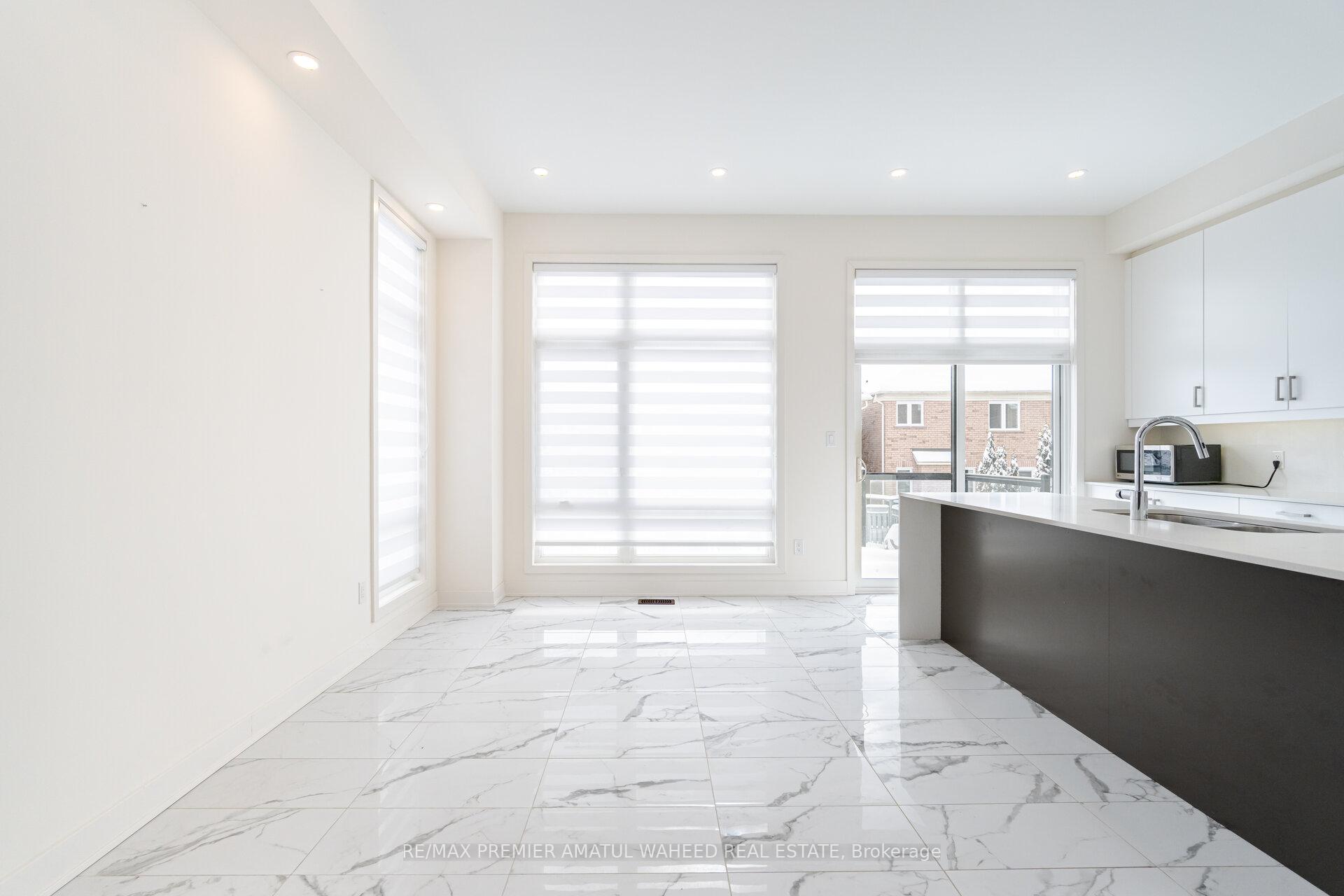 Photo 11 of 1 Benoit Street, Vaughan, Vellore Village — HOMEH