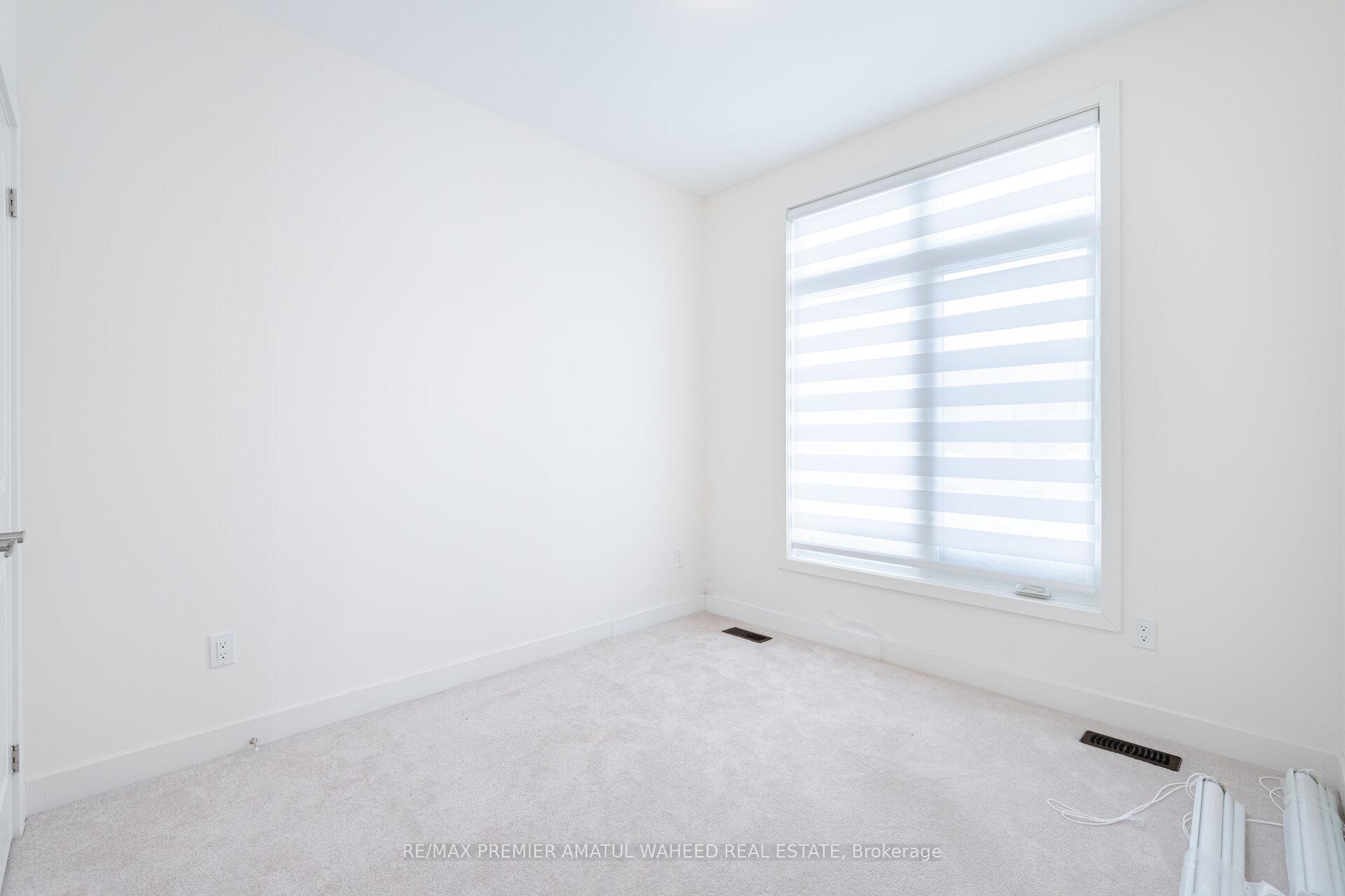 Photo 24 of 1 Benoit Street, Vaughan, Vellore Village — HOMEH