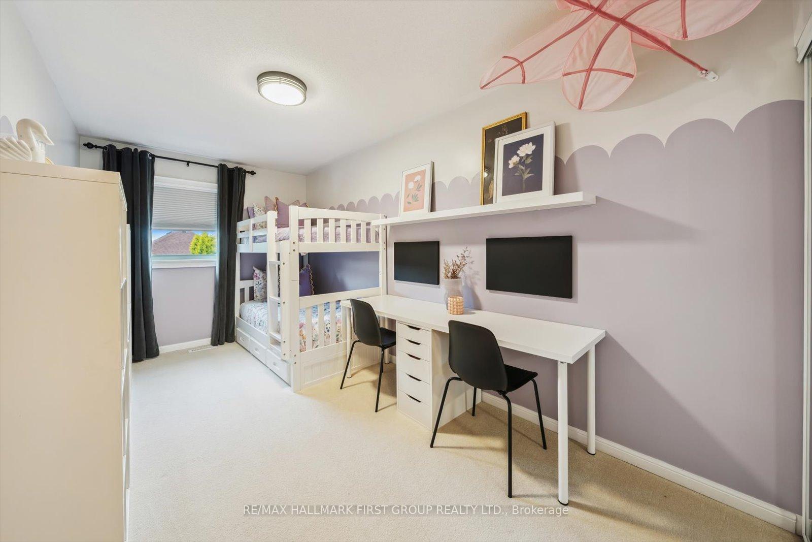Photo 14 of 131 Kirkland Place, Whitby, Williamsburg — HOMEH