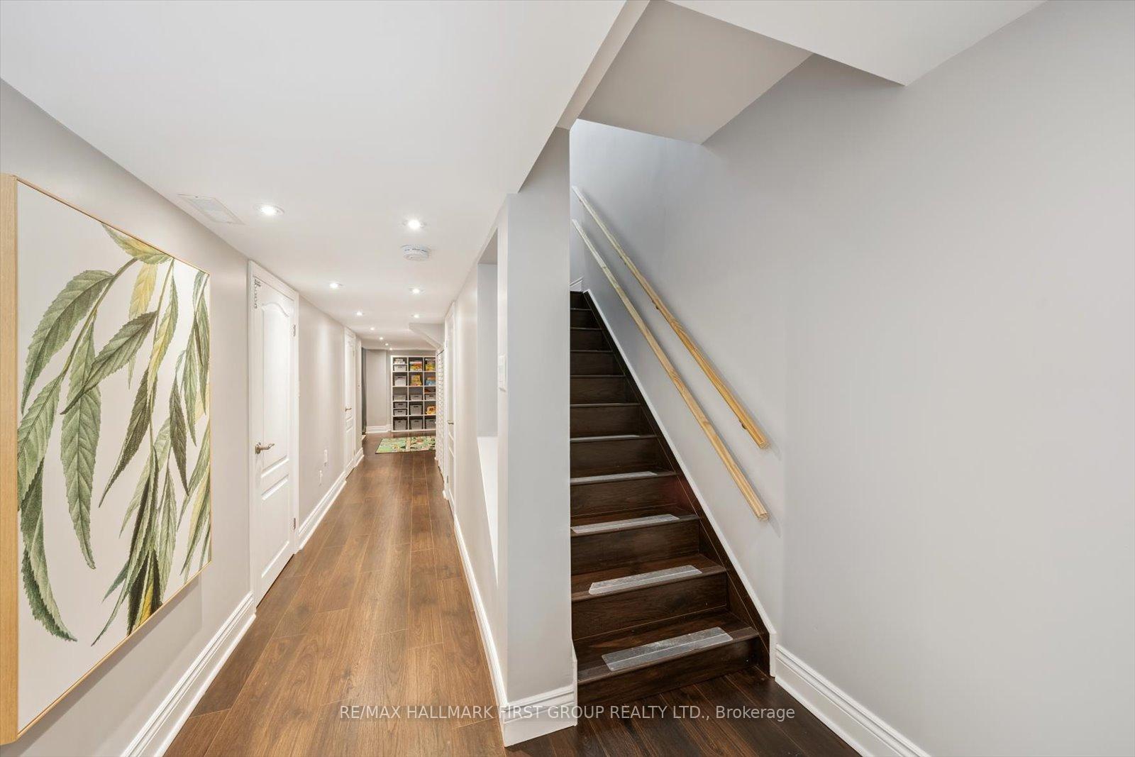 Photo 16 of 131 Kirkland Place, Whitby, Williamsburg — HOMEH