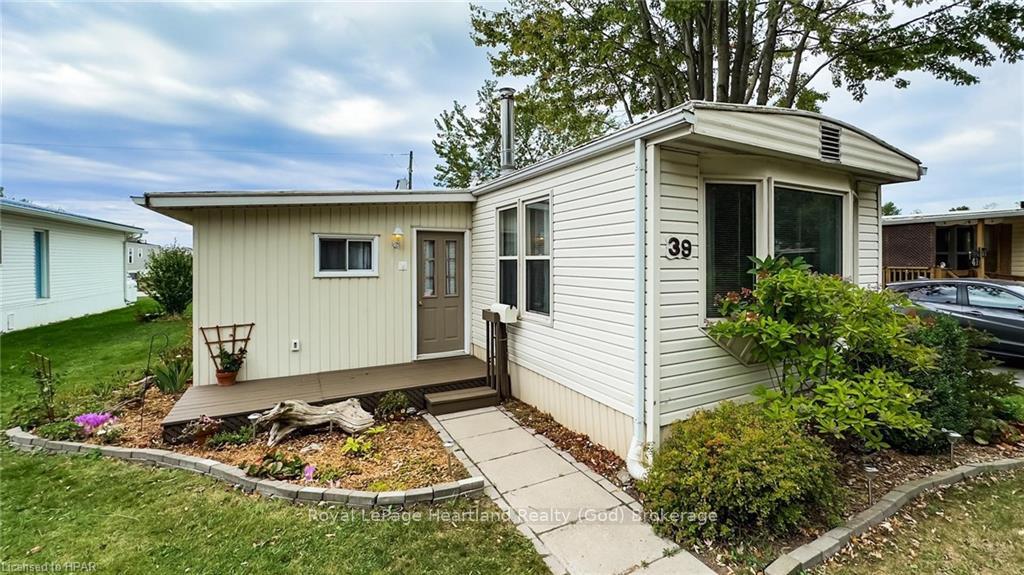 Front of 39 Cranberry Drive