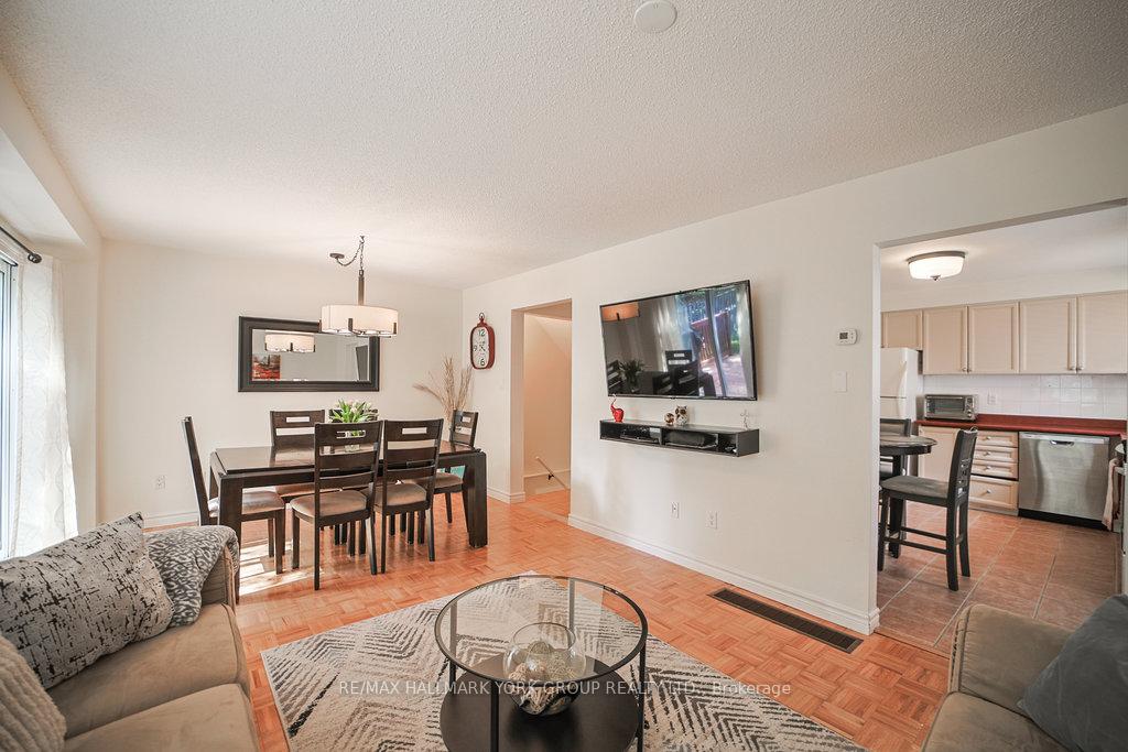 Photo 20 of 63 Crawford Rose Drive, Aurora, Aurora Heights — HOMEH