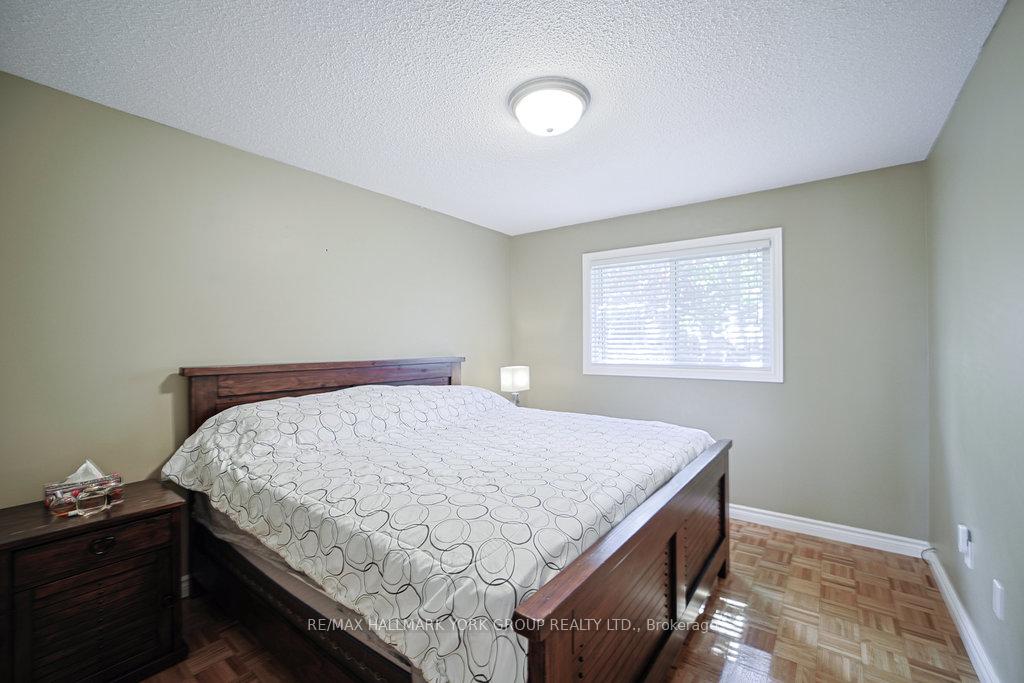 Photo 24 of 63 Crawford Rose Drive, Aurora, Aurora Heights — HOMEH