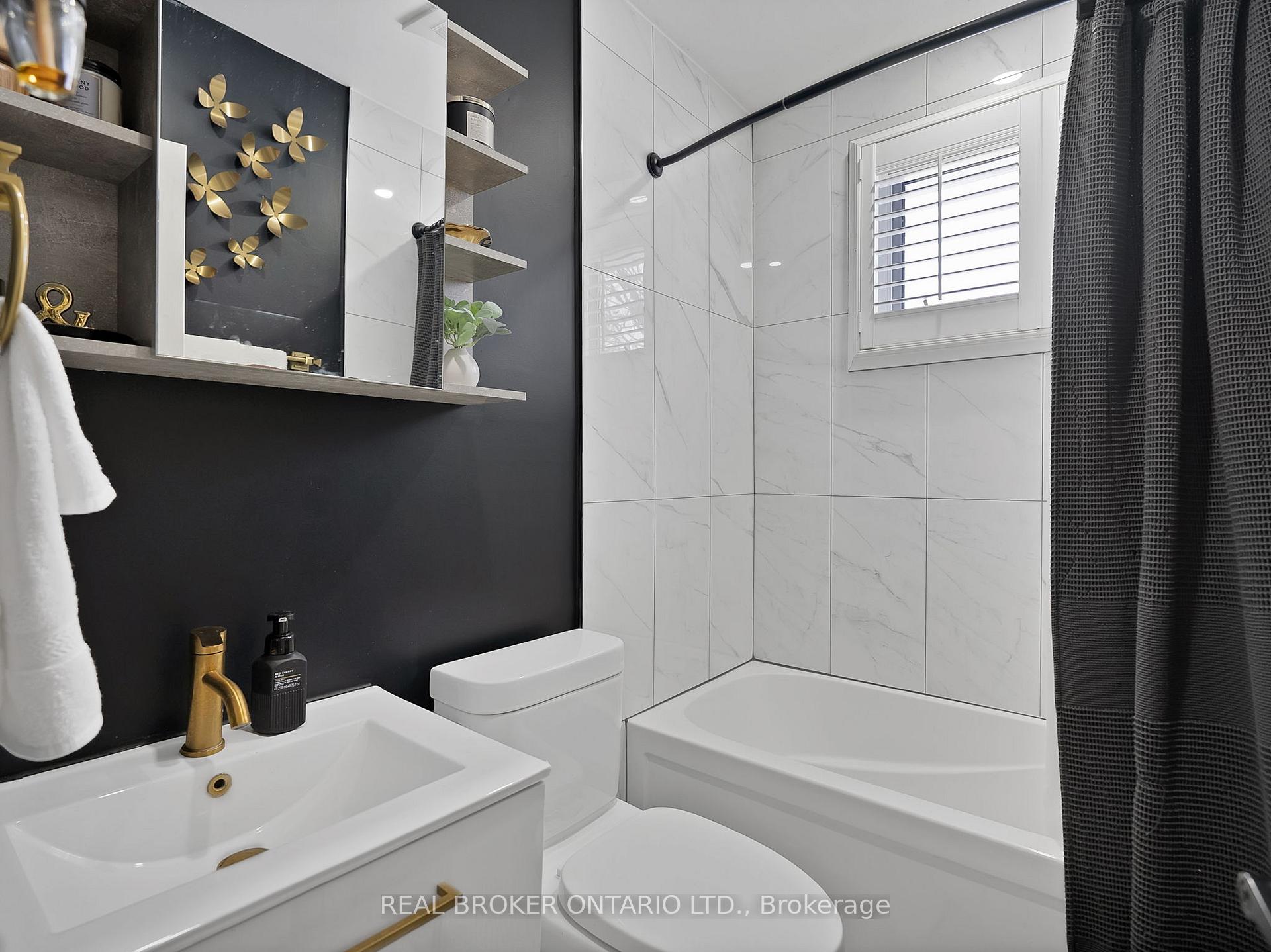 Photo 23 of 1005 Walton Boulevard, Whitby, Williamsburg — HOMEH