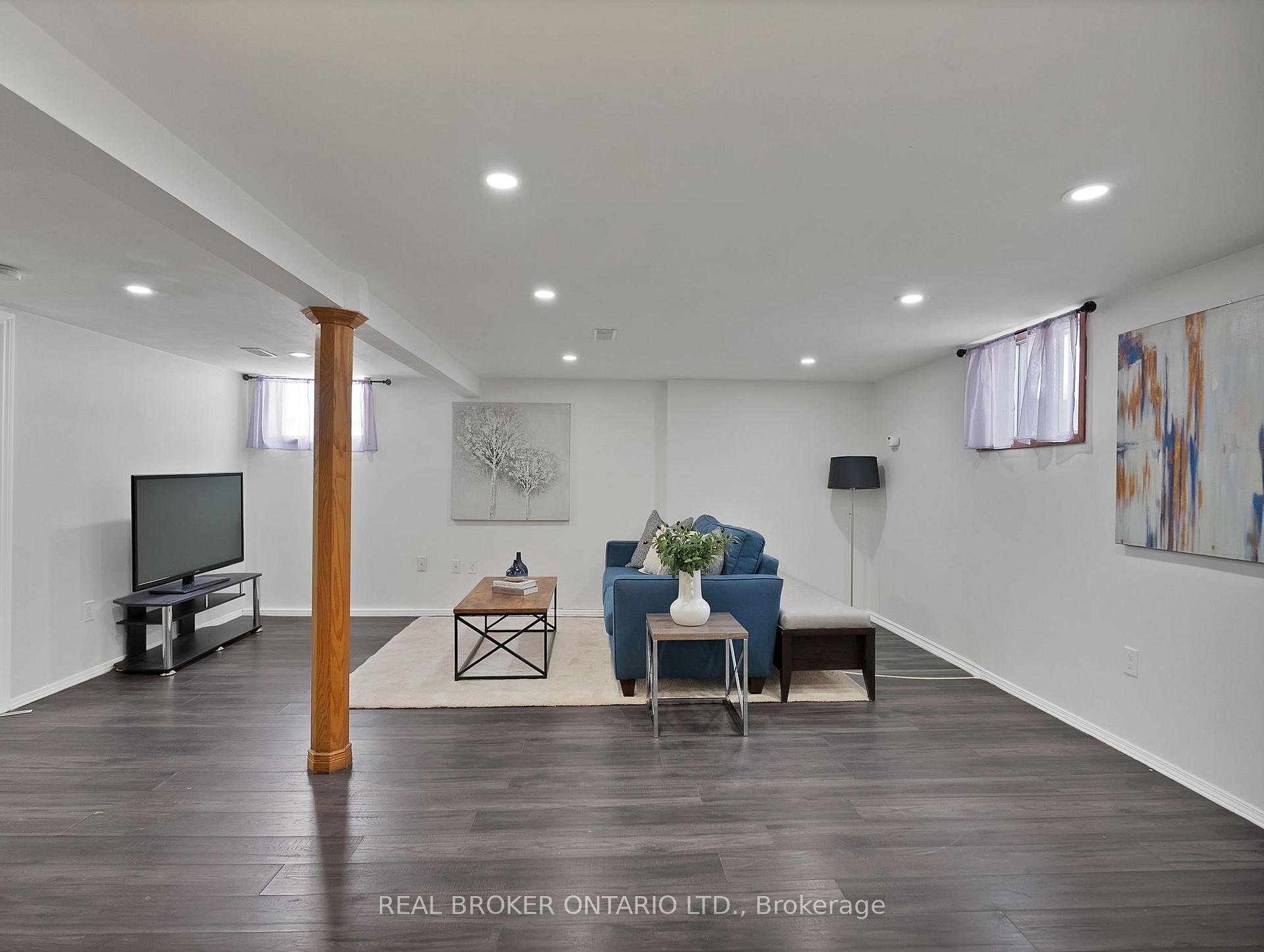 Photo 29 of 1005 Walton Boulevard, Whitby, Williamsburg — HOMEH