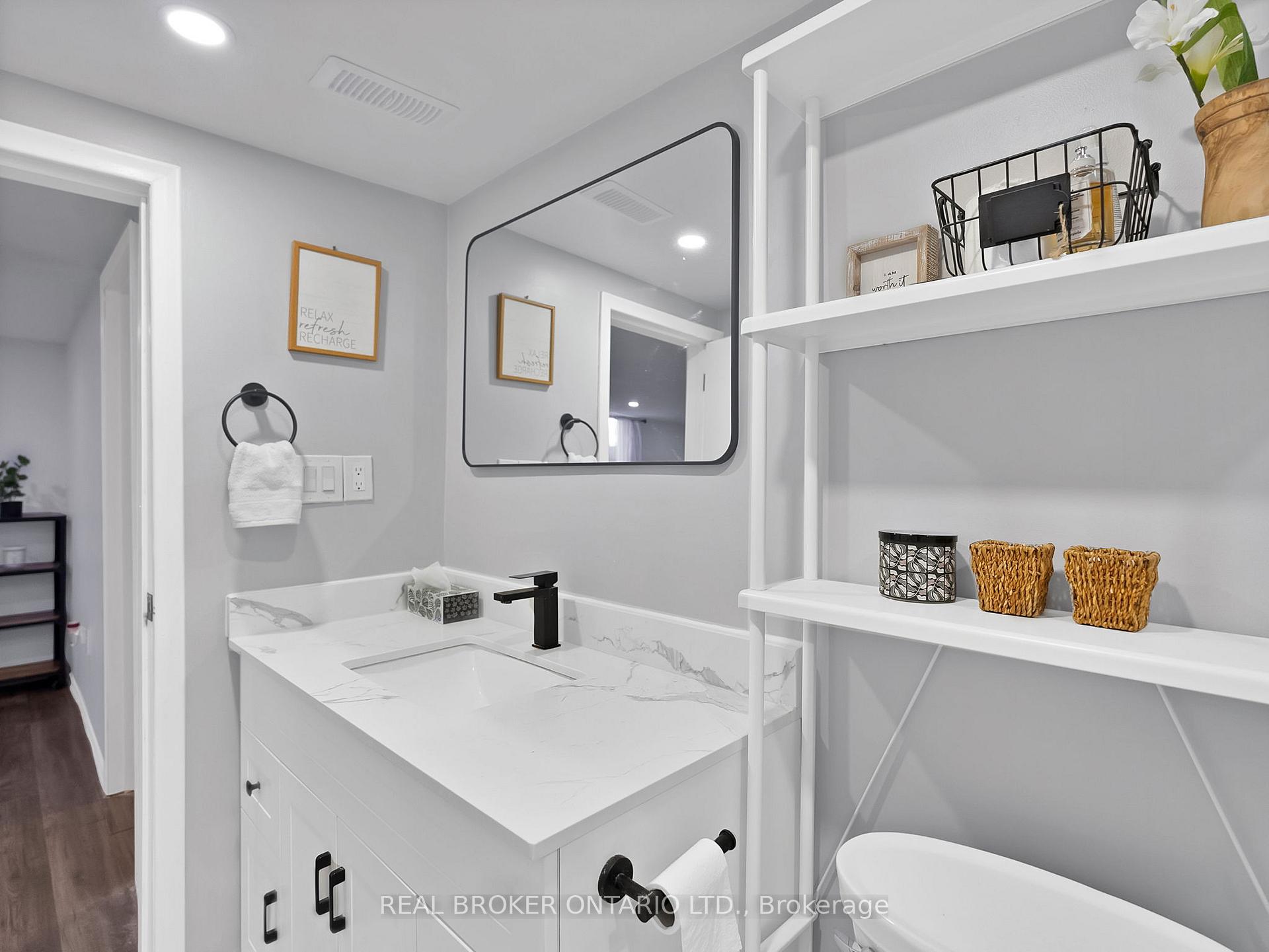 Photo 31 of 1005 Walton Boulevard, Whitby, Williamsburg — HOMEH