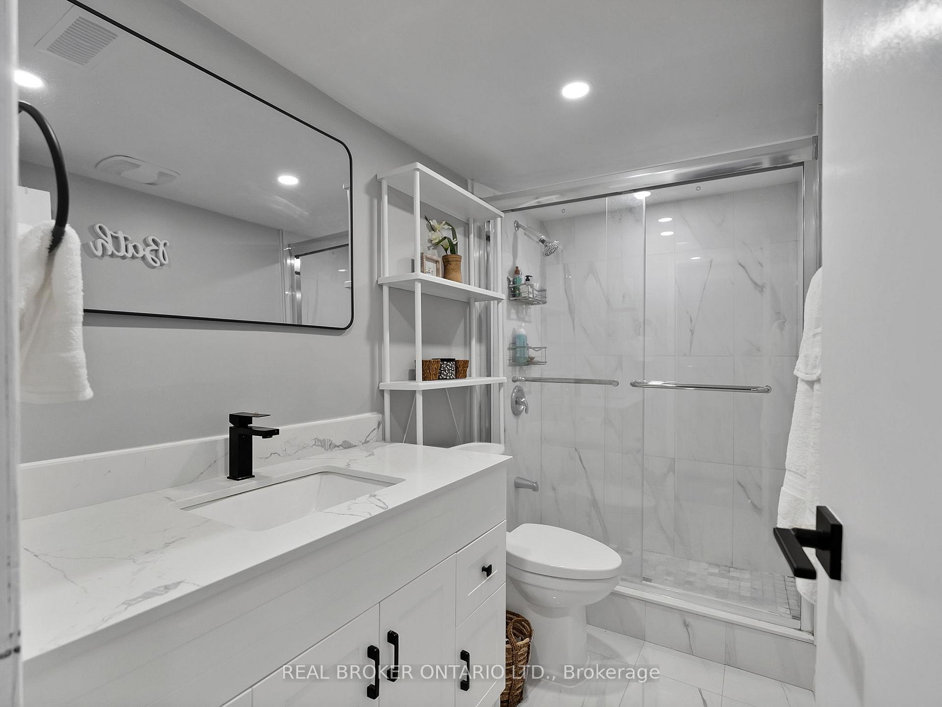 Photo 32 of 1005 Walton Boulevard, Whitby, Williamsburg — HOMEH