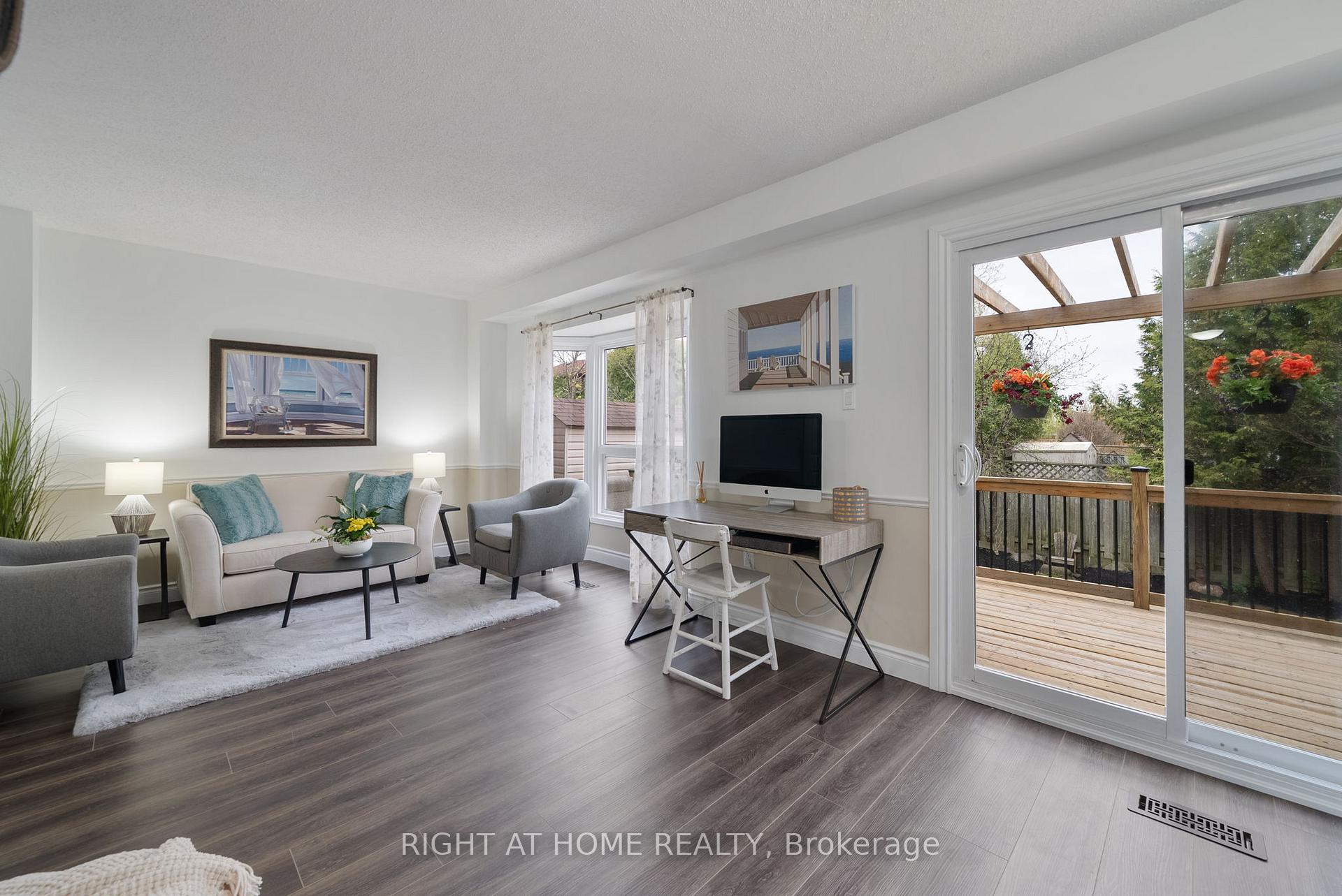 Photo 15 of 29 Fairmeadow Place, Whitby, Blue Grass Meadows — HOMEH