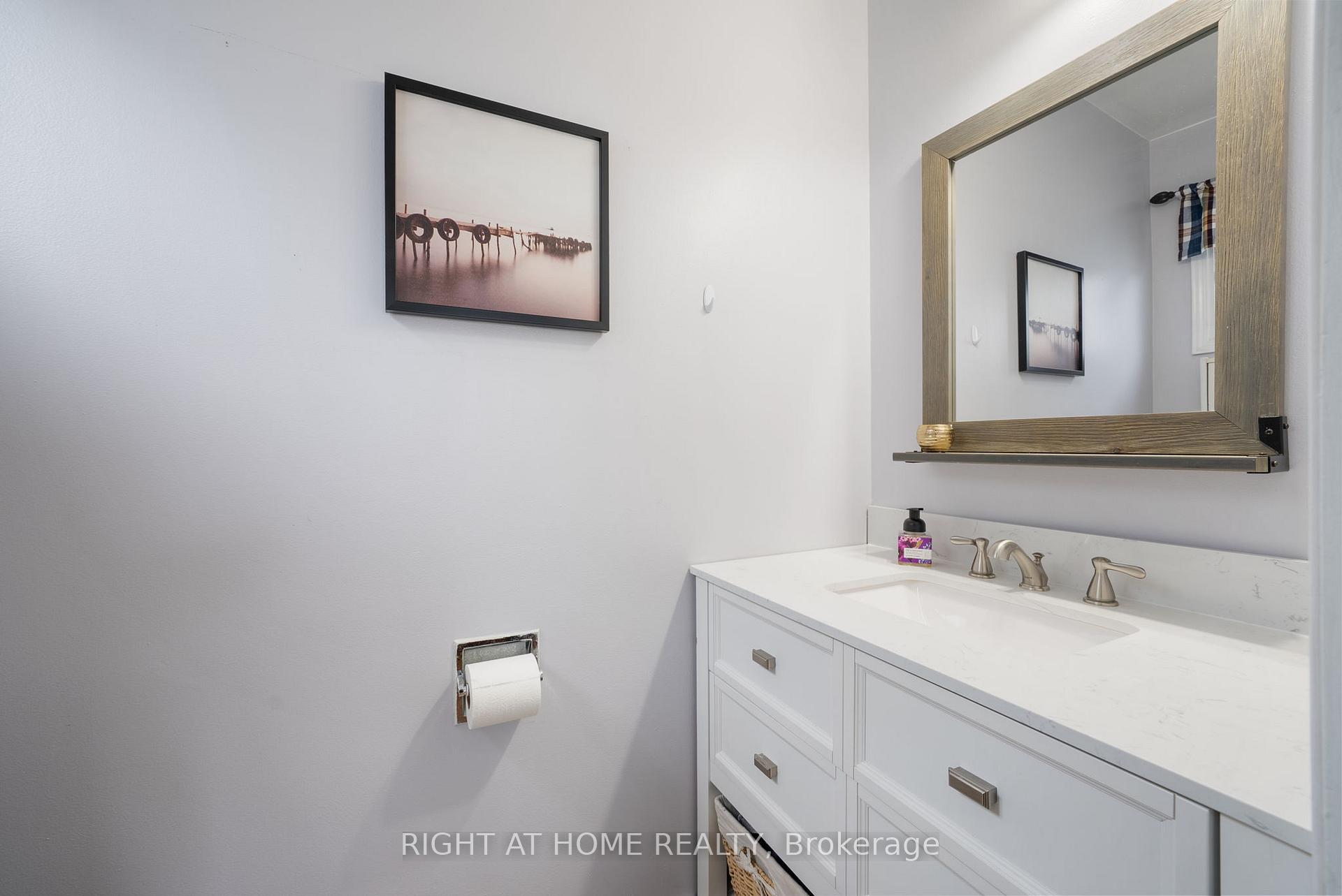 Photo 23 of 29 Fairmeadow Place, Whitby, Blue Grass Meadows — HOMEH