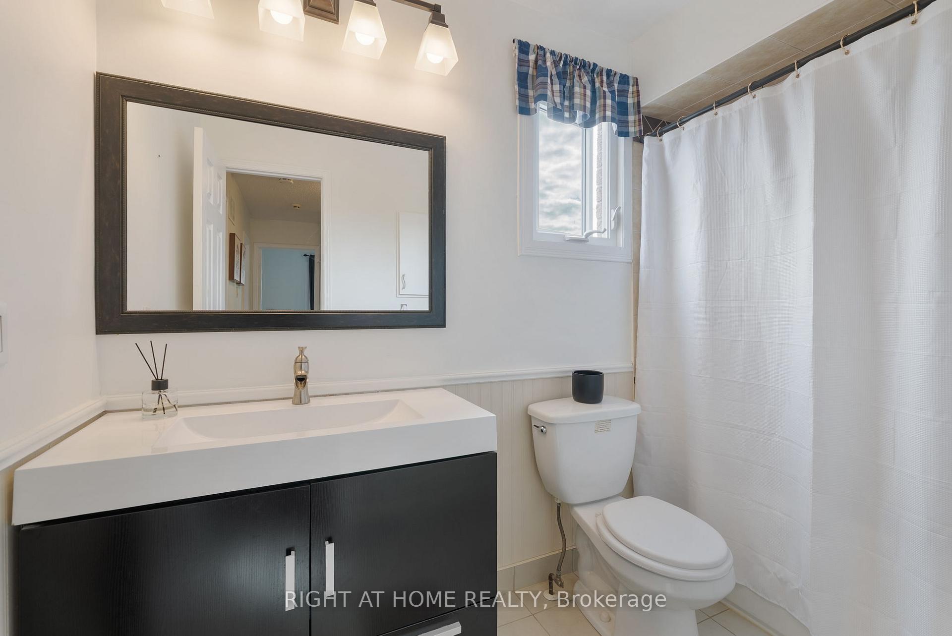 Photo 25 of 29 Fairmeadow Place, Whitby, Blue Grass Meadows — HOMEH