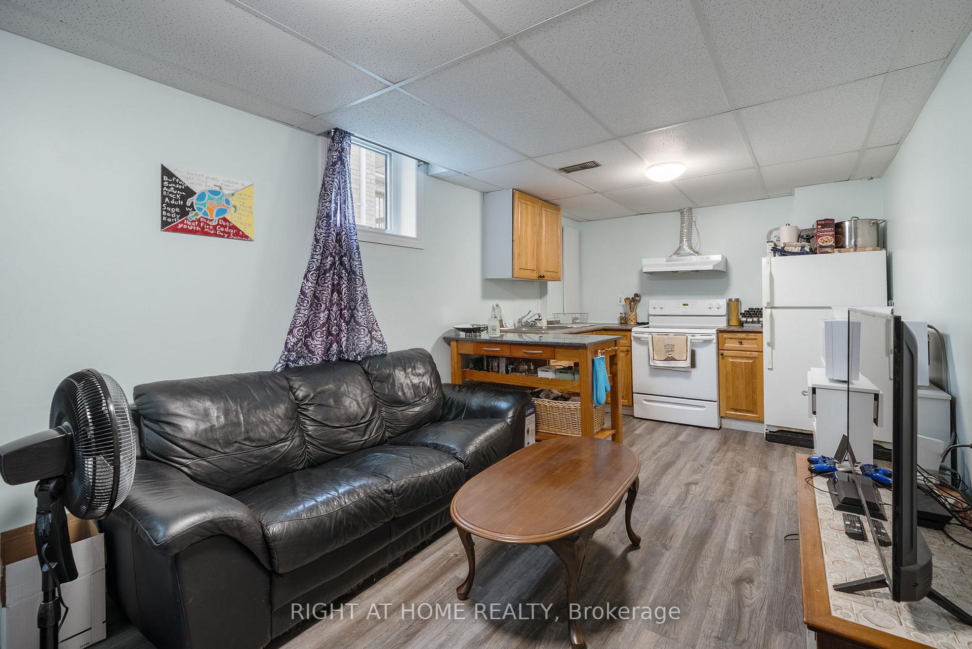 Photo 27 of 29 Fairmeadow Place, Whitby, Blue Grass Meadows — HOMEH