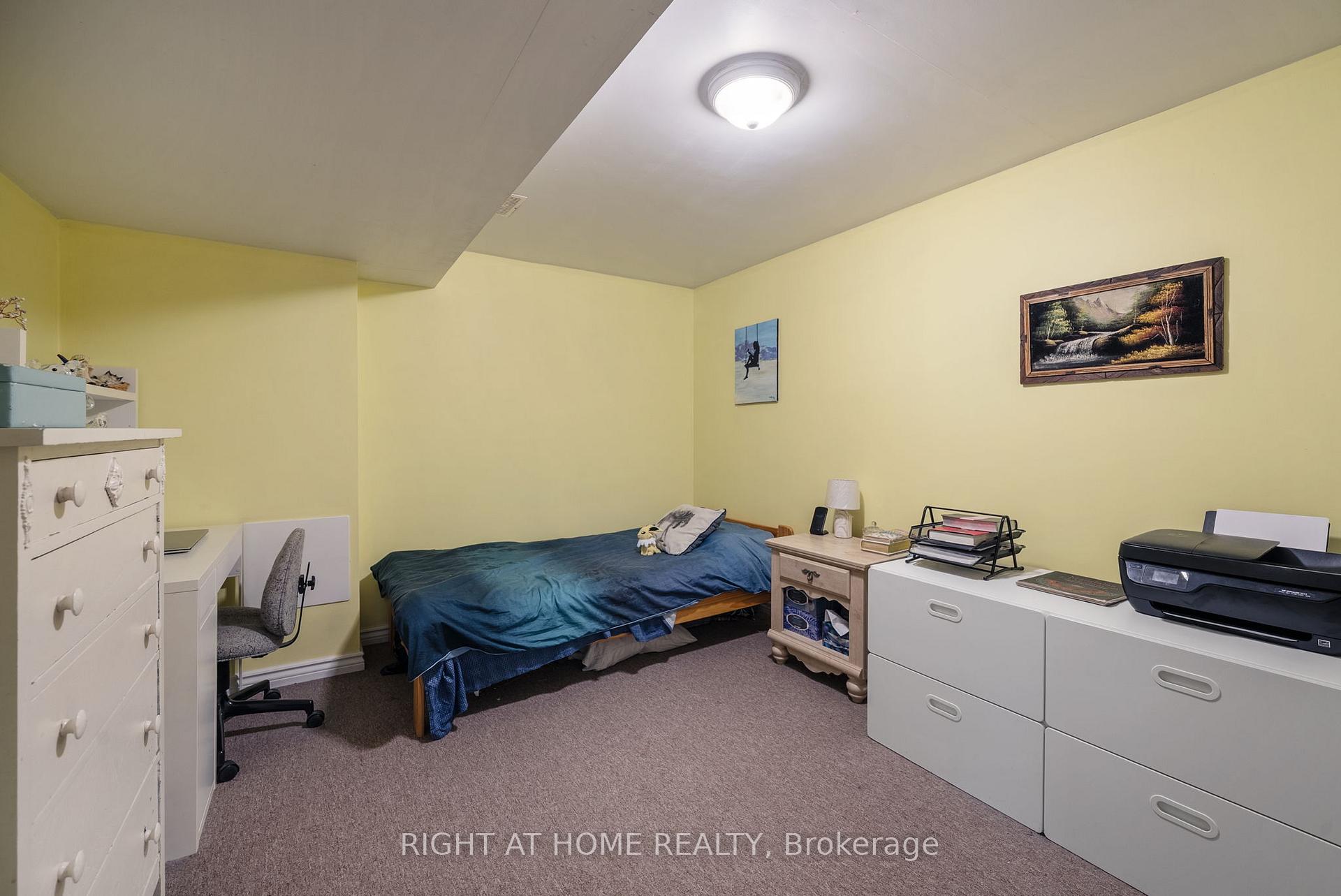 Photo 28 of 29 Fairmeadow Place, Whitby, Blue Grass Meadows — HOMEH