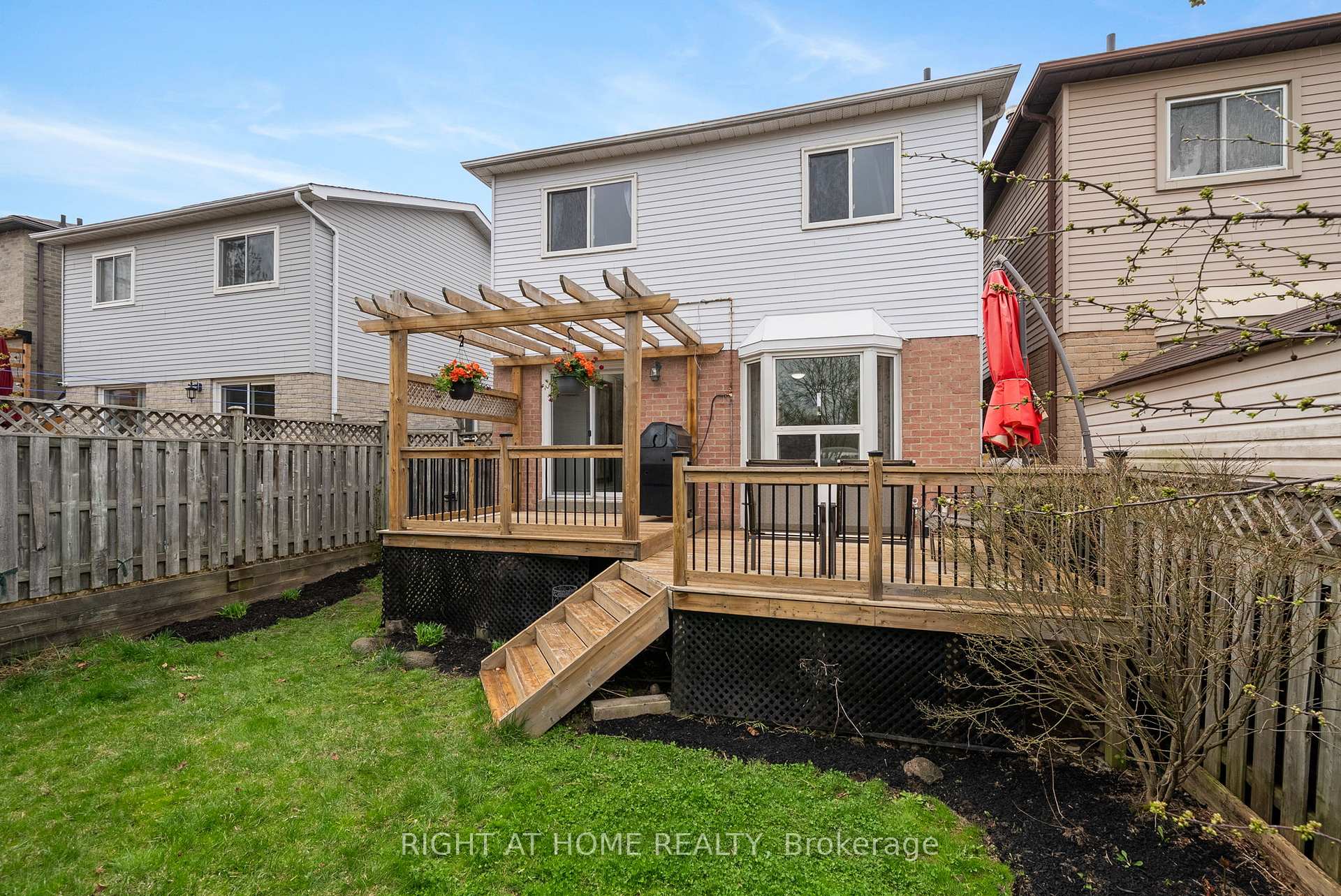 Photo 32 of 29 Fairmeadow Place, Whitby, Blue Grass Meadows — HOMEH