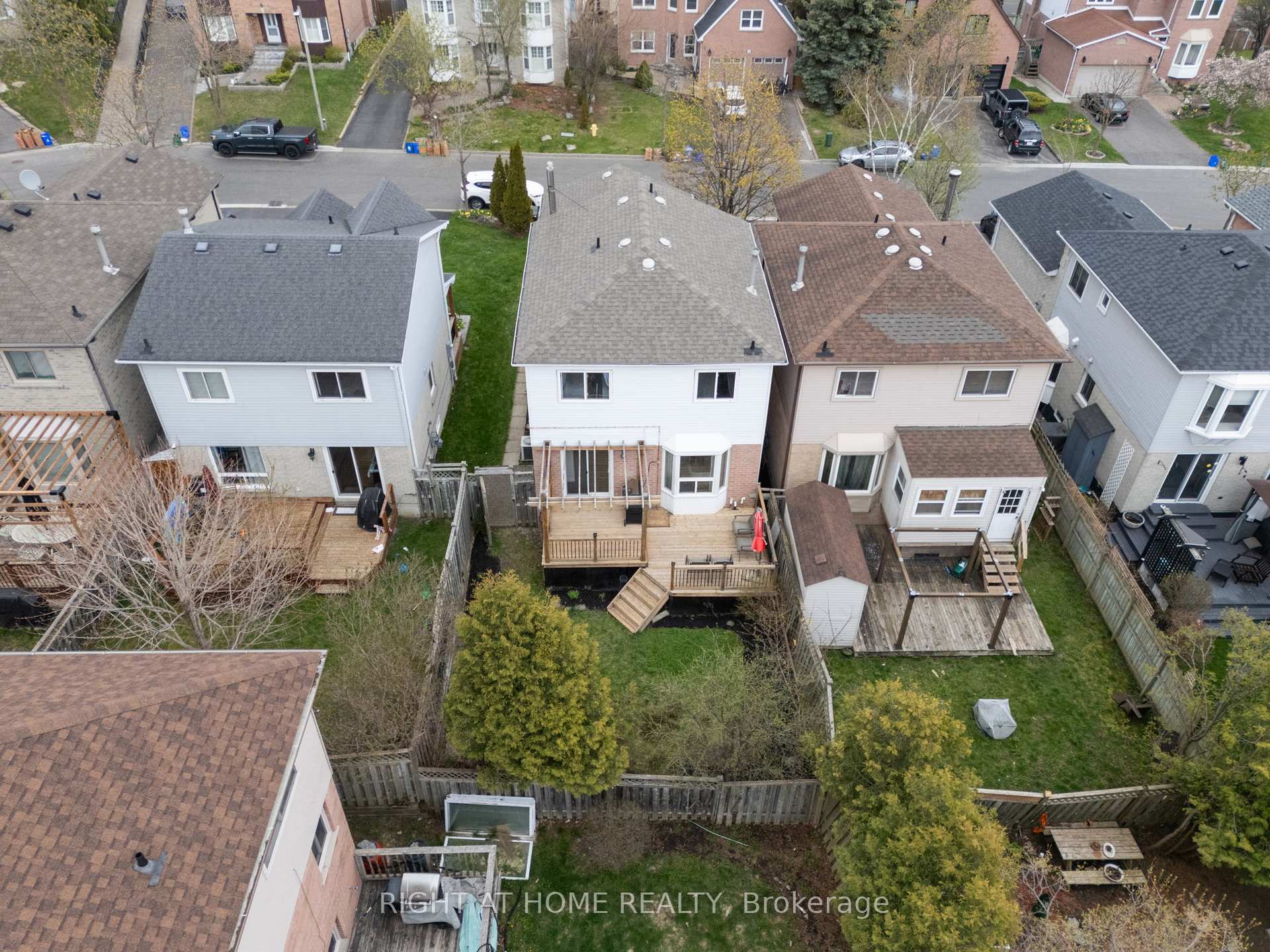 Photo 35 of 29 Fairmeadow Place, Whitby, Blue Grass Meadows — HOMEH