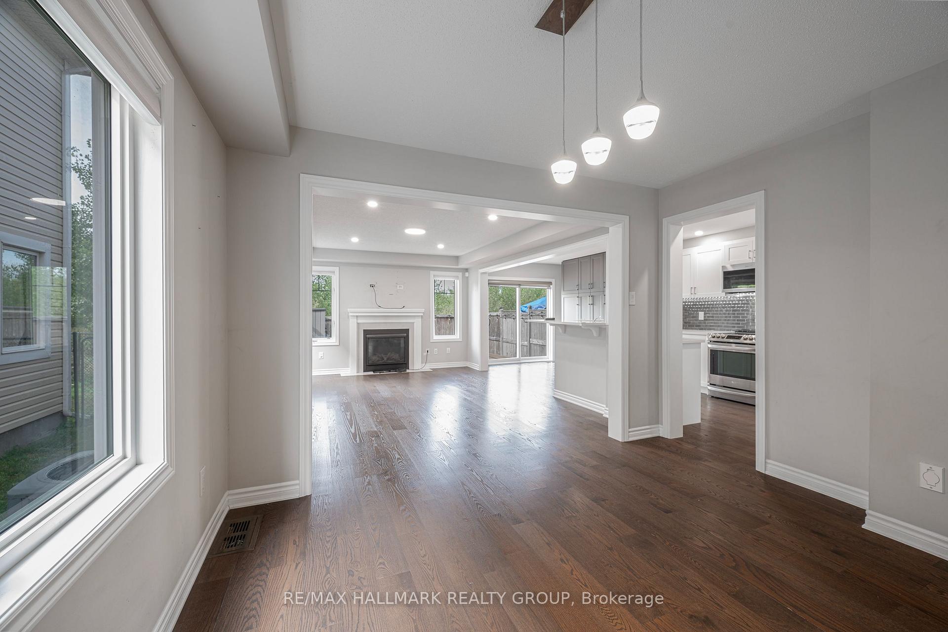 Photo 11 of 738 Mayfly Crescent, Ottawa, Barrhaven - Half Moon Bay — HOMEH