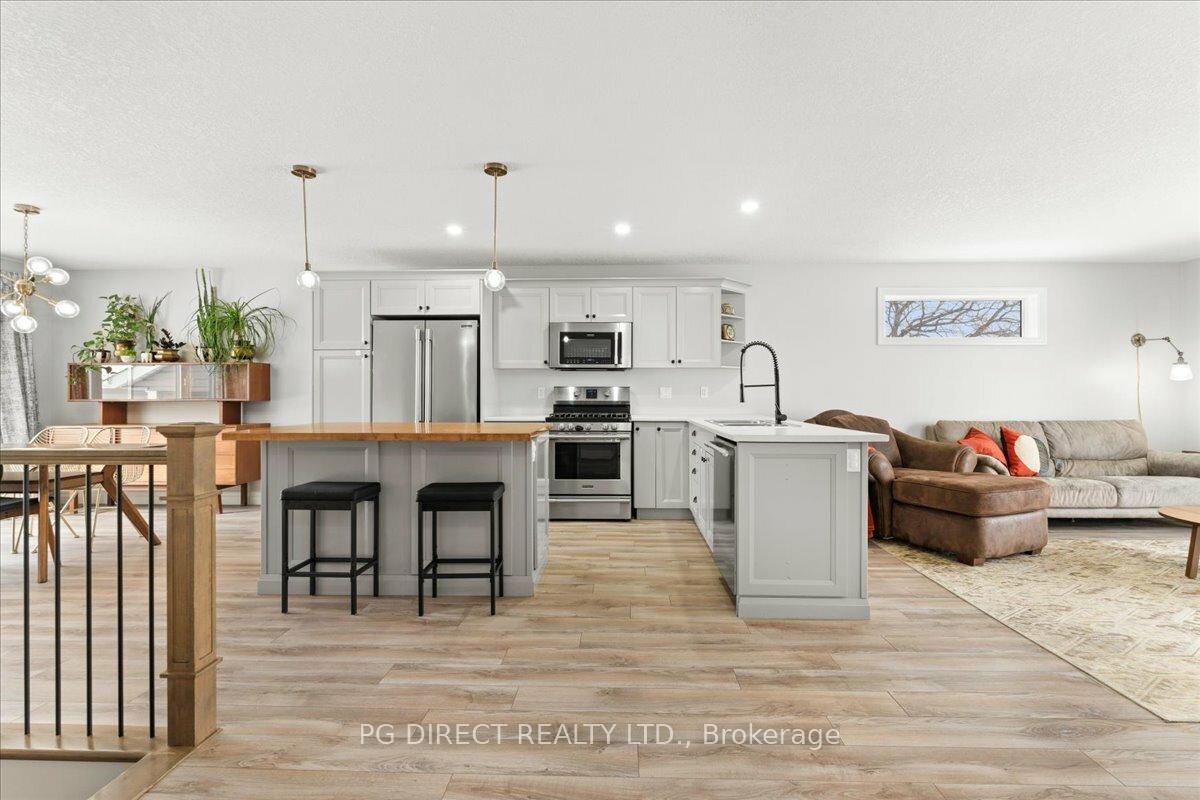 Photo 5 of 31 Patrick Street, Quinte West, Trenton Ward — HOMEH