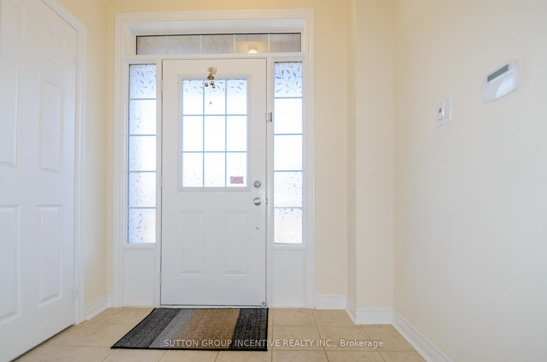 Photo 6 of 15 Forsyth Crescent, Barrie, West Bayfield — HOMEH