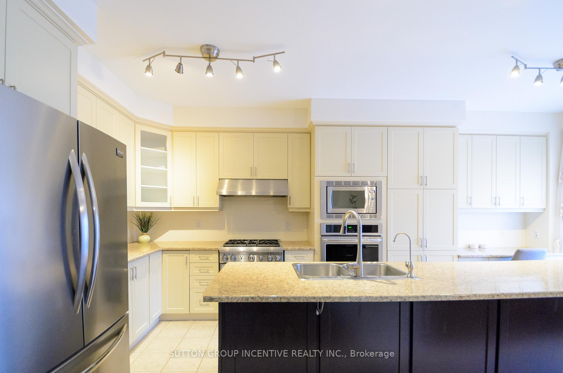 Photo 21 of 15 Forsyth Crescent, Barrie, West Bayfield — HOMEH