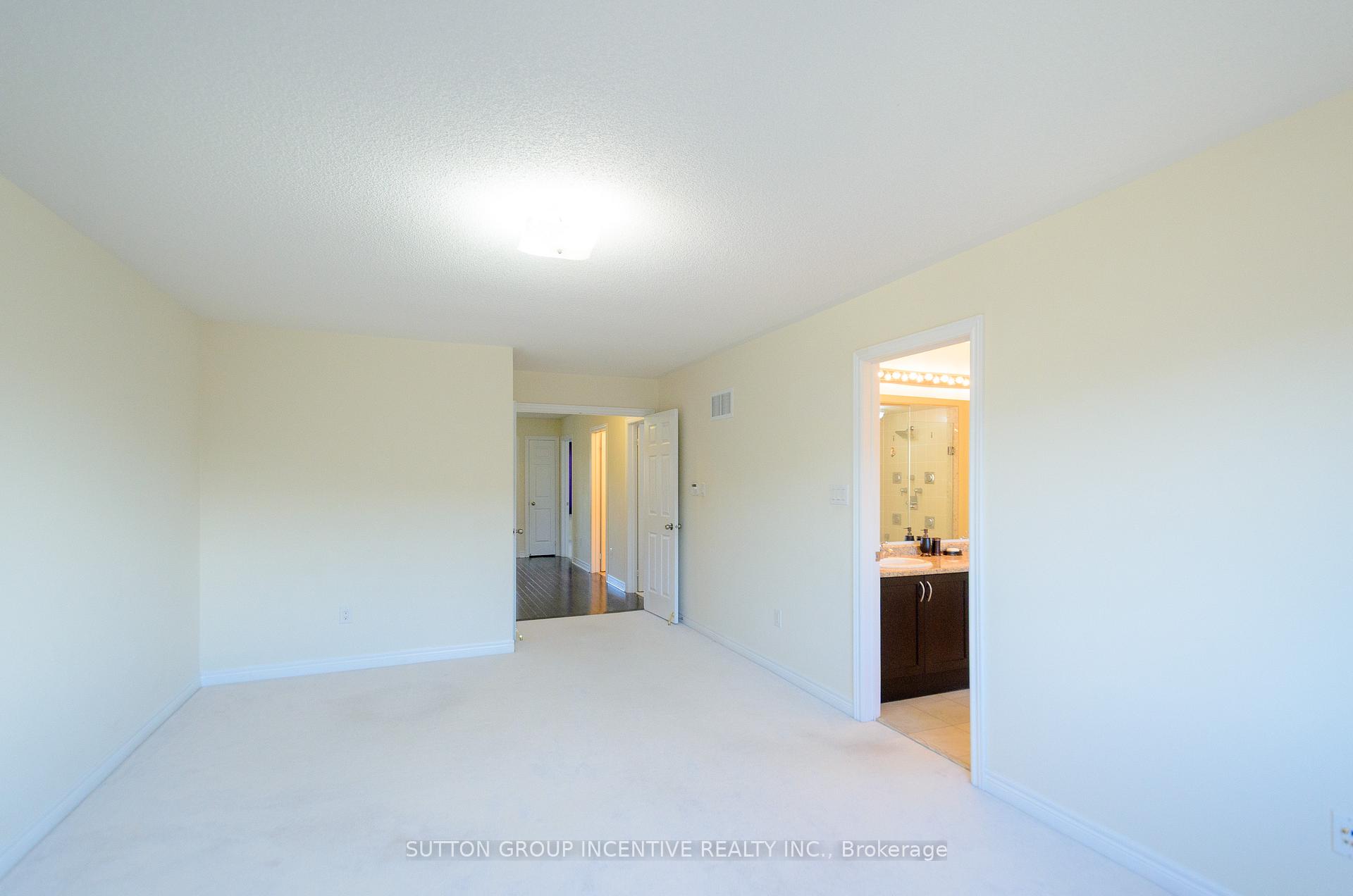 Photo 19 of 15 Forsyth Crescent, Barrie, West Bayfield — HOMEH
