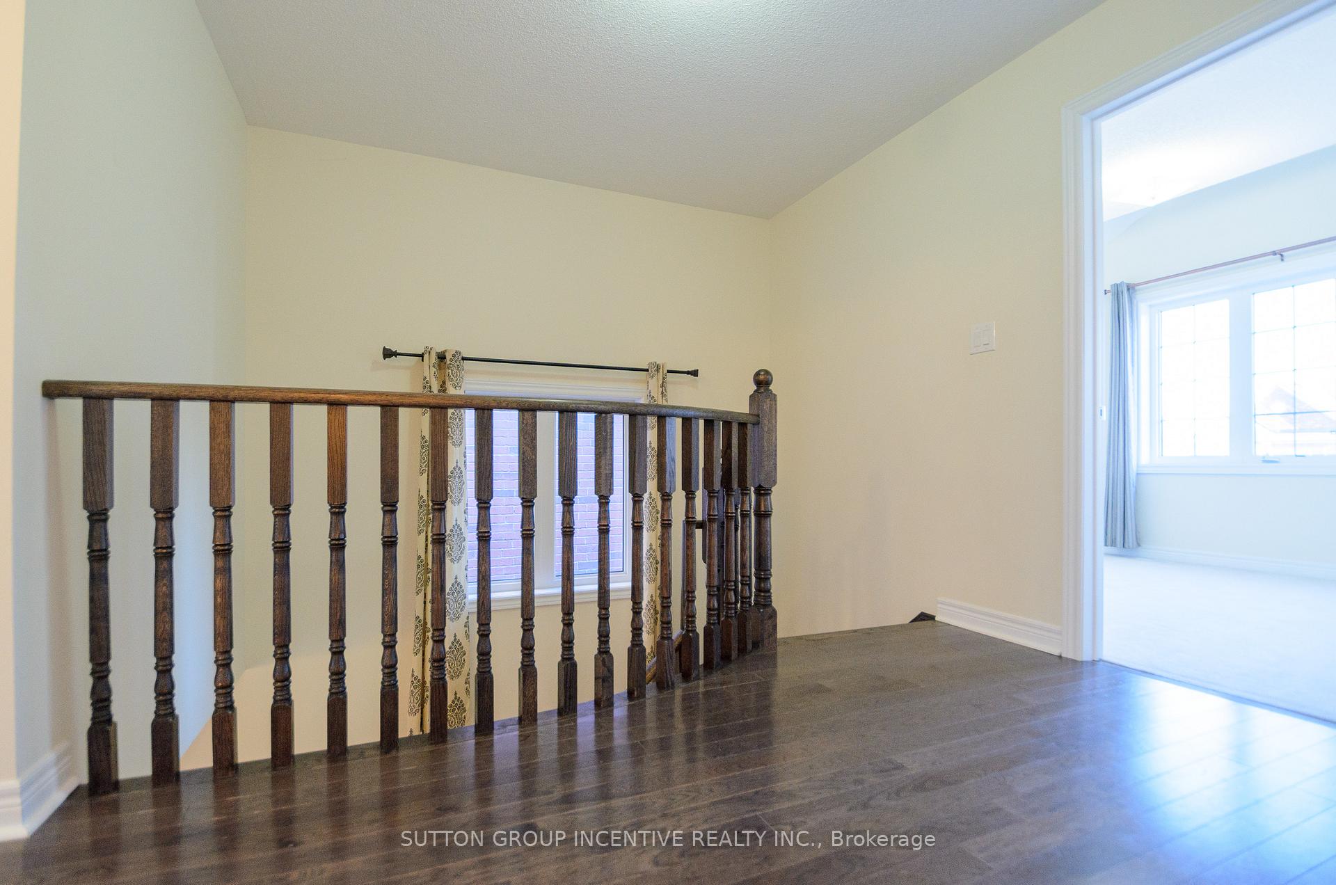 Photo 34 of 15 Forsyth Crescent, Barrie, West Bayfield — HOMEH