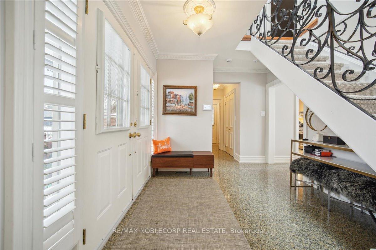 Photo 9 of 77 Napier Street, Vaughan, Kleinburg — HOMEH
