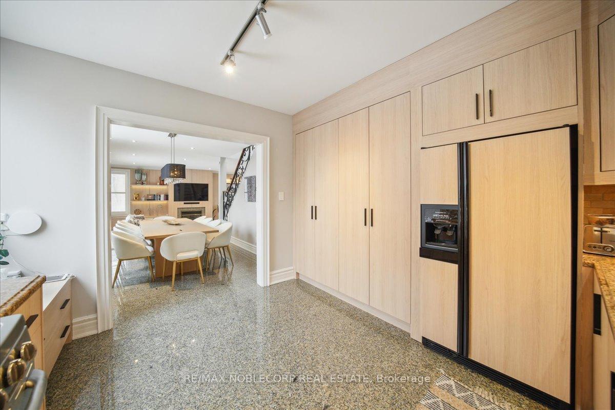 Photo 16 of 77 Napier Street, Vaughan, Kleinburg — HOMEH