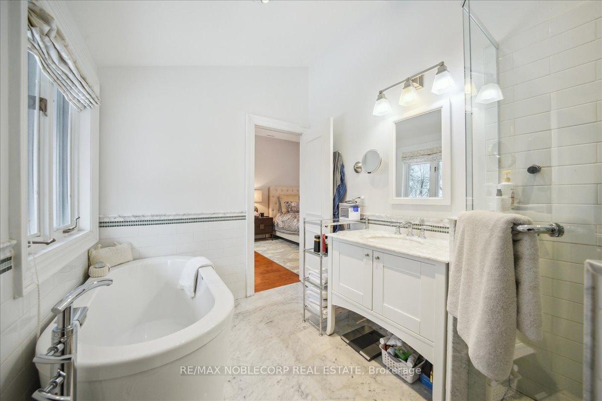 Photo 25 of 77 Napier Street, Vaughan, Kleinburg — HOMEH