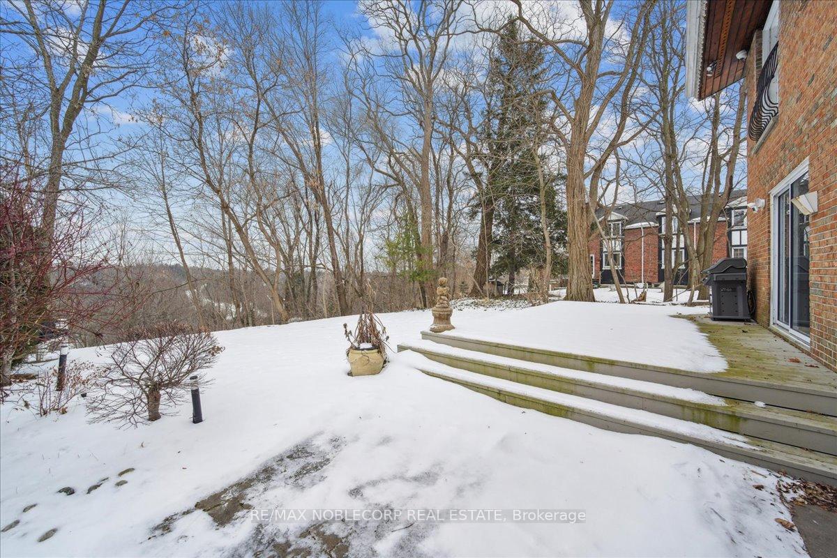 Photo 41 of 77 Napier Street, Vaughan, Kleinburg — HOMEH