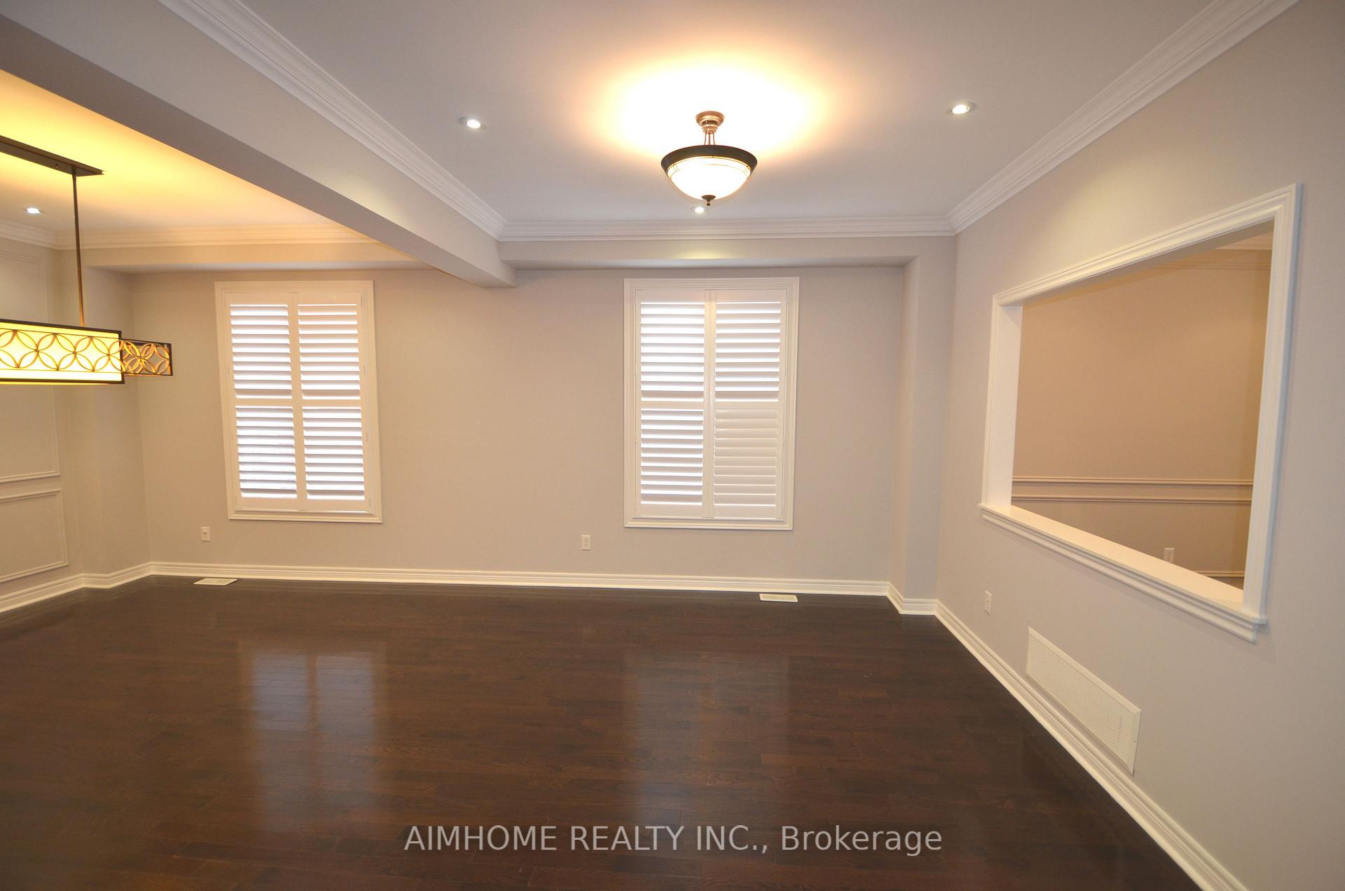 Photo 4 of 288 River Ridge Boulevard, Aurora, Bayview Northeast — HOMEH