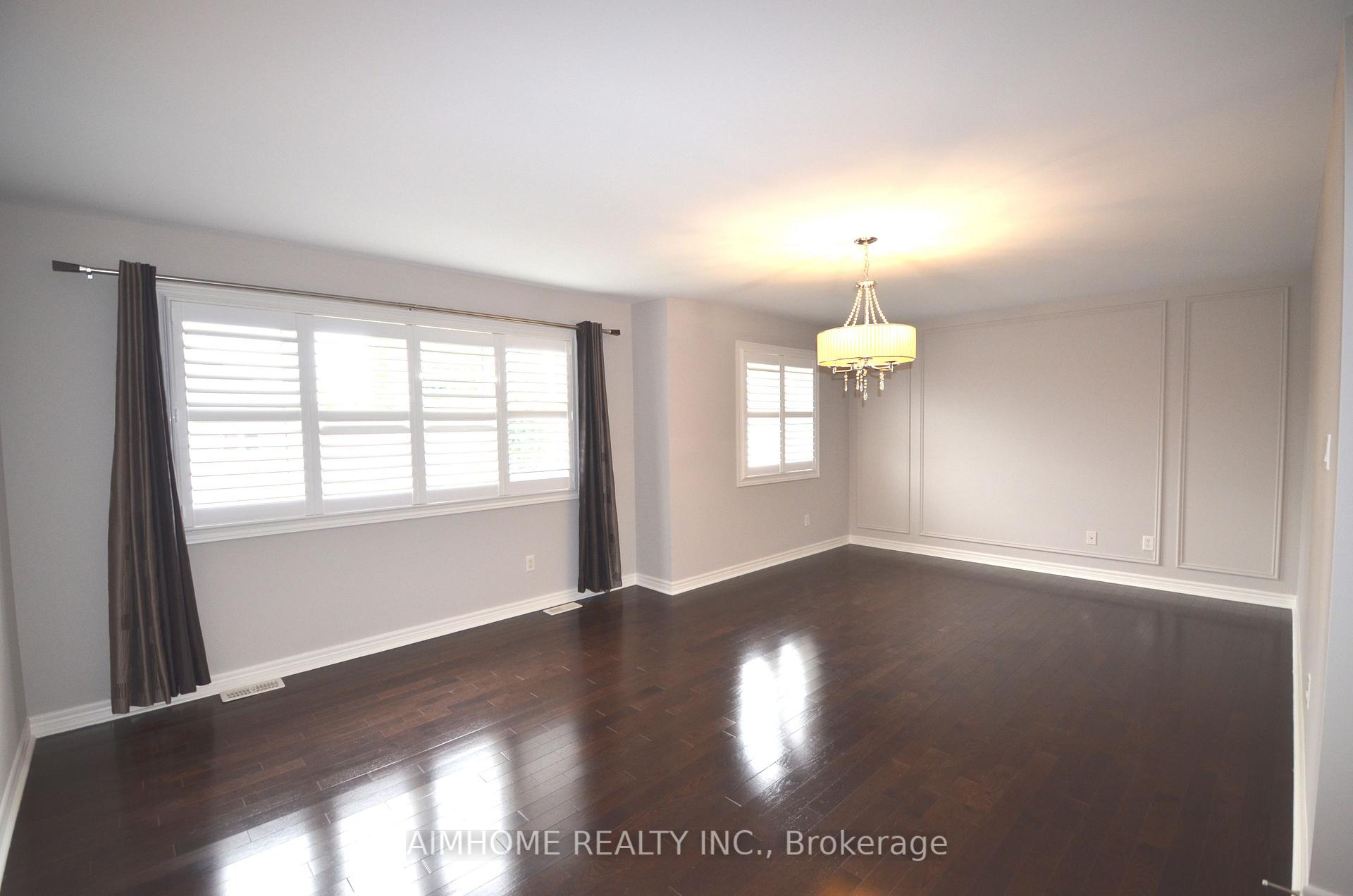 Photo 16 of 288 River Ridge Boulevard, Aurora, Bayview Northeast — HOMEH