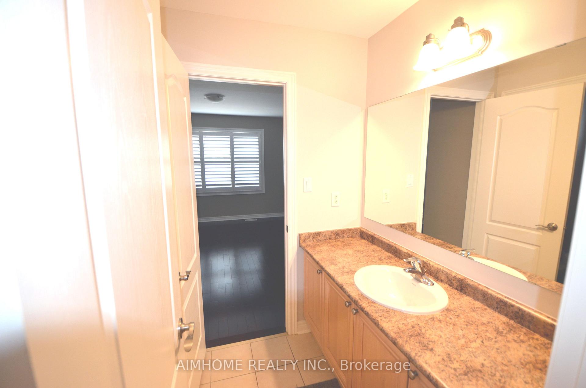 Photo 24 of 288 River Ridge Boulevard, Aurora, Bayview Northeast — HOMEH