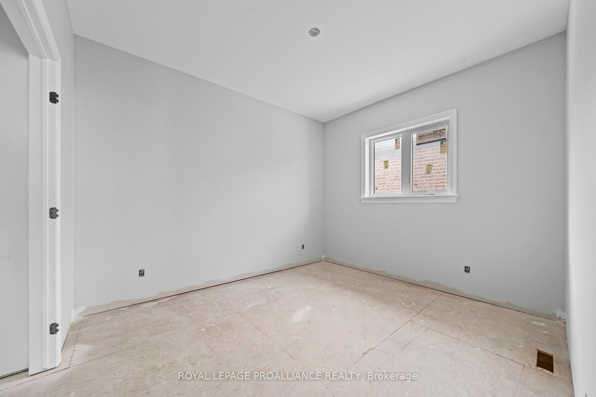 Photo 12 of 15 Andrew Crescent, Quinte West, Murray Ward — HOMEH