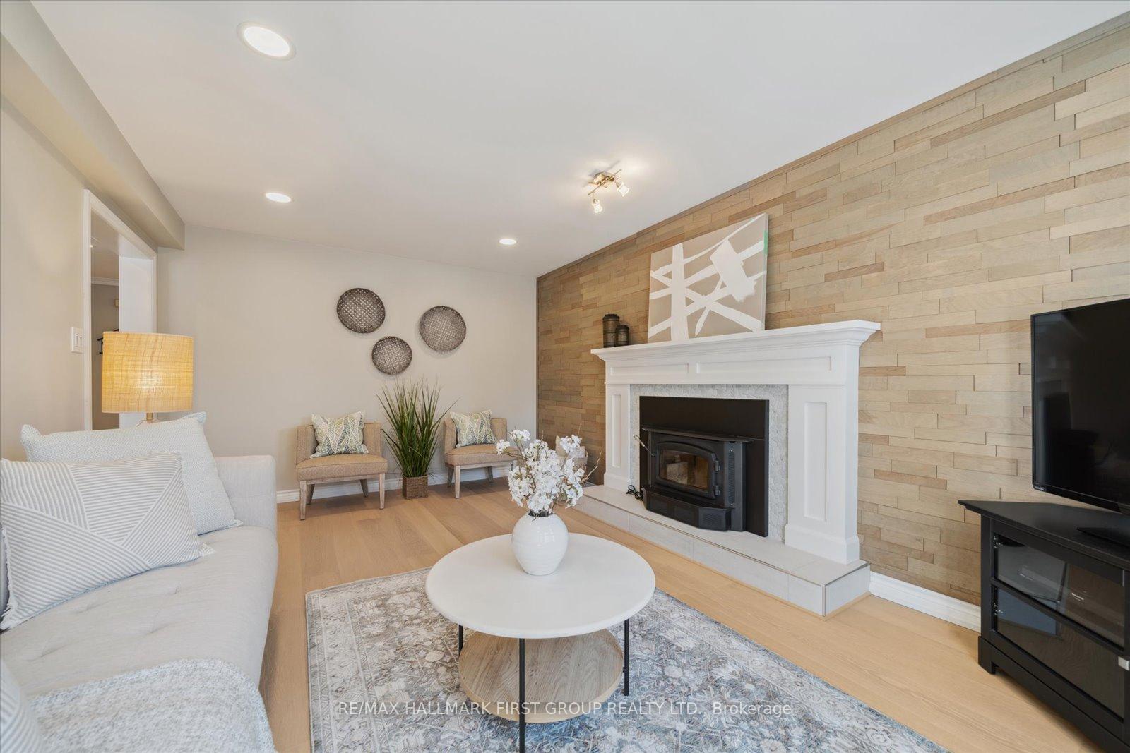 Photo 15 of 1632 Heathside Crescent, Pickering, Liverpool — HOMEH